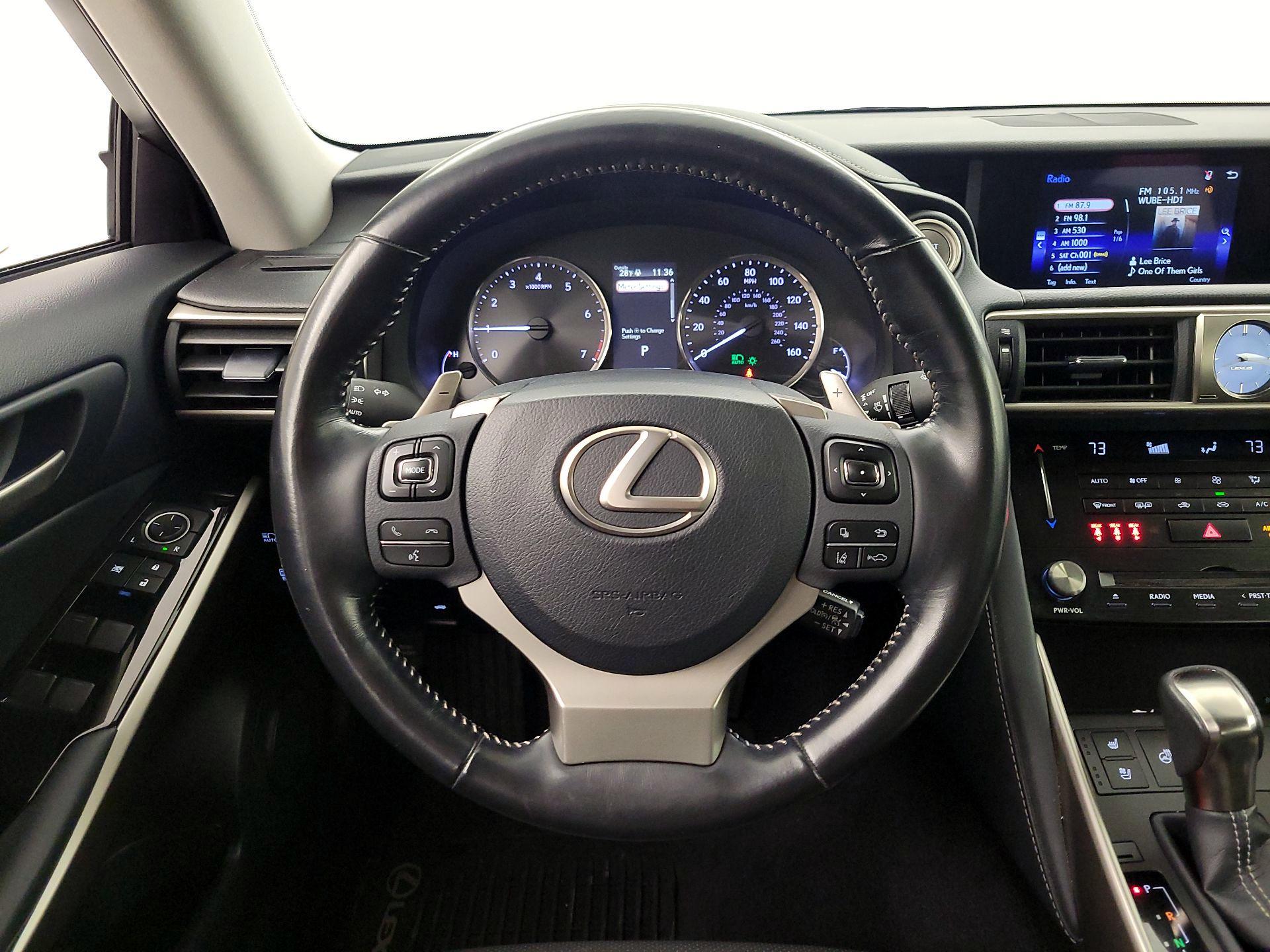 Thumbnail: 2017 Lexus IS - 10