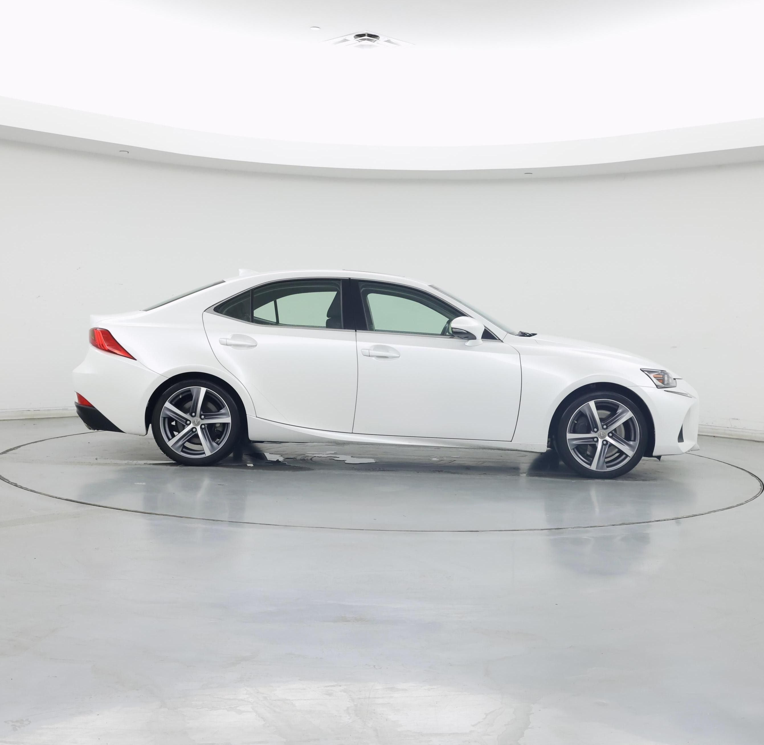 Thumbnail: 2017 Lexus IS - 7