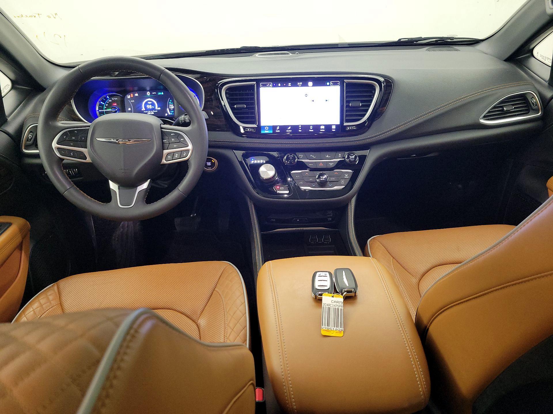 Thumbnail: 2023 Chrysler Pacifica - 9