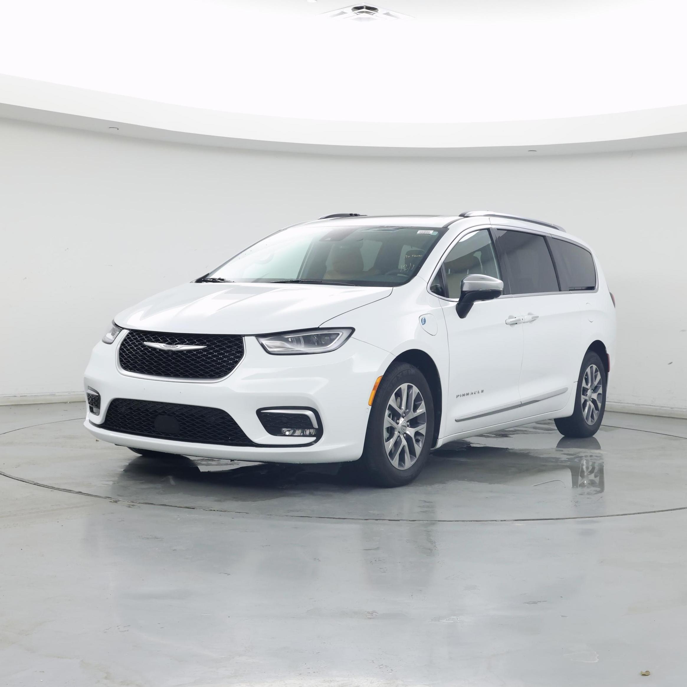 Thumbnail: 2023 Chrysler Pacifica - 4