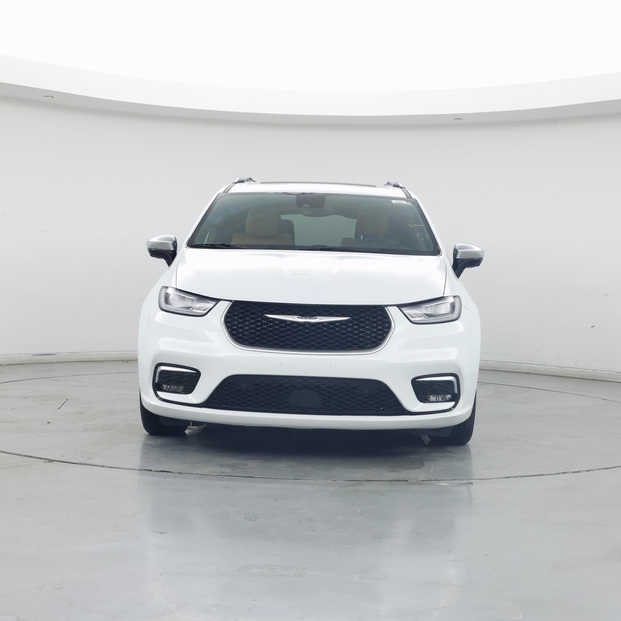 Thumbnail: 2023 Chrysler Pacifica - 5