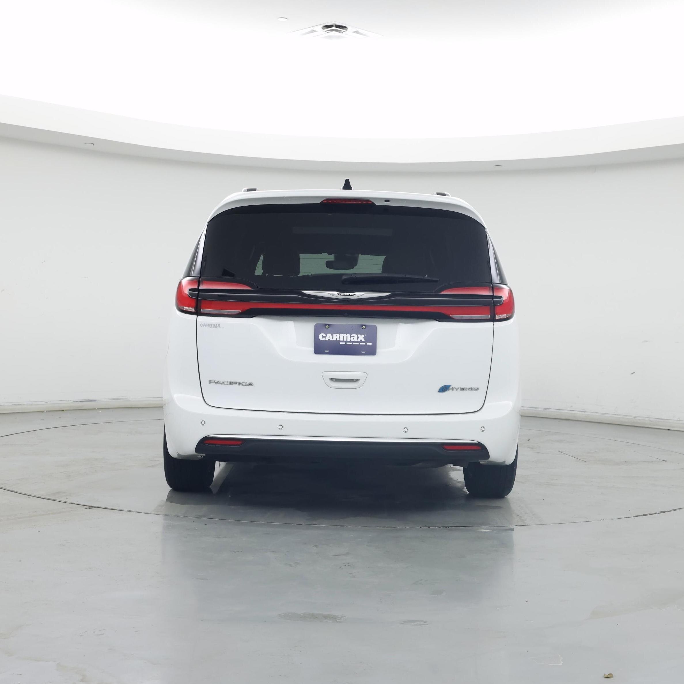 Thumbnail: 2023 Chrysler Pacifica - 6