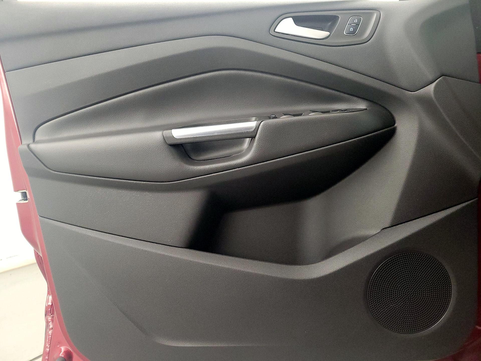 Thumbnail: 2017 Ford Escape - 12