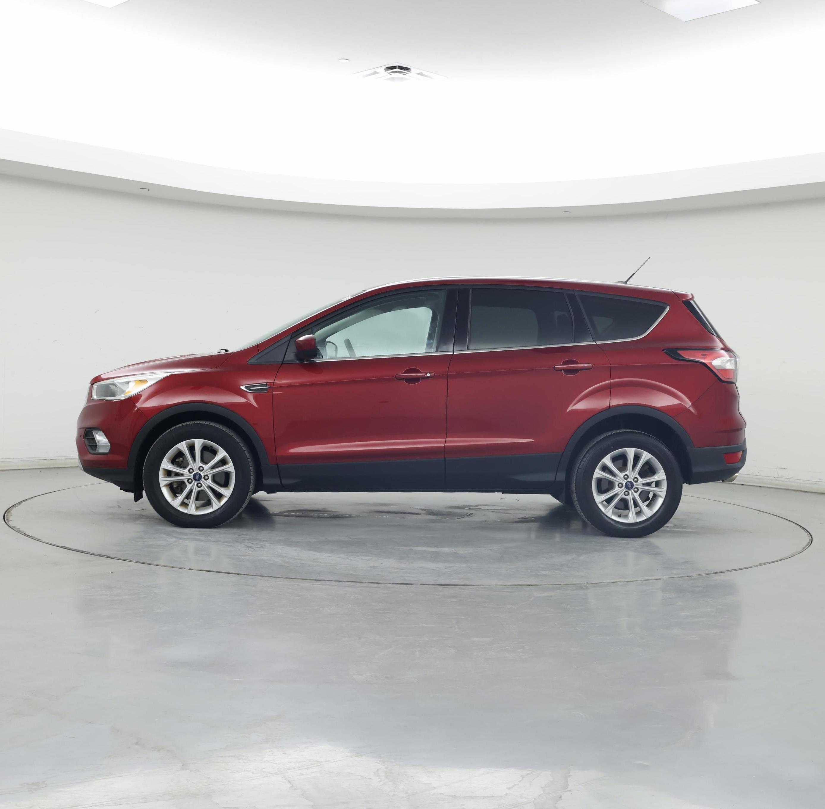 Thumbnail: 2017 Ford Escape - 3