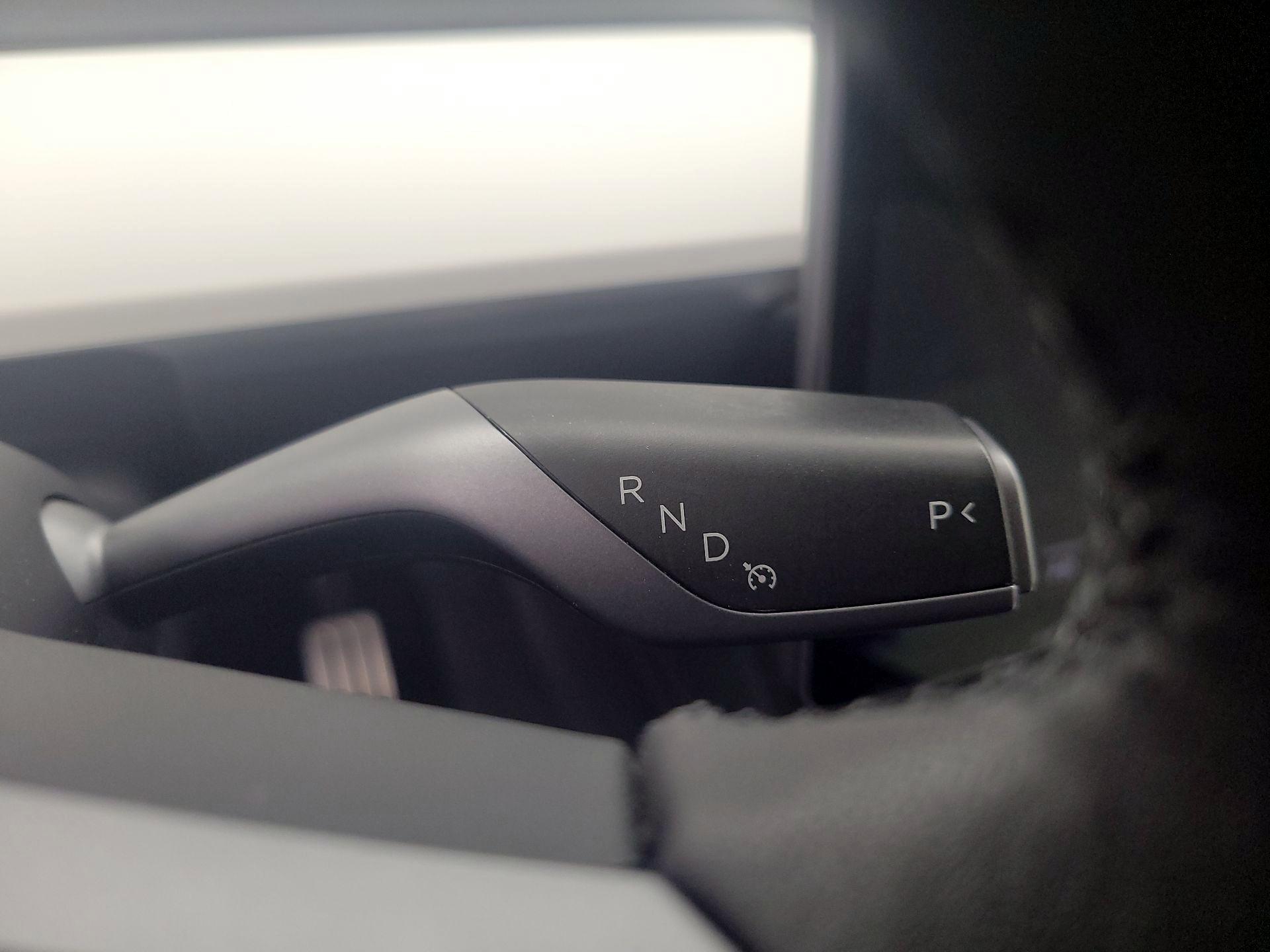 Thumbnail: 2022 Tesla Model Y - 17