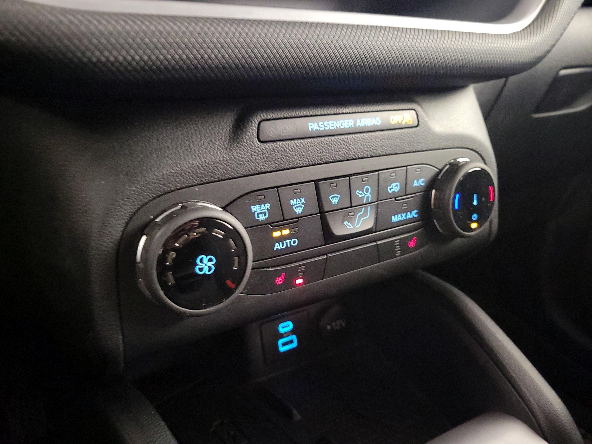 Thumbnail: 2022 Ford Bronco Sport - 16