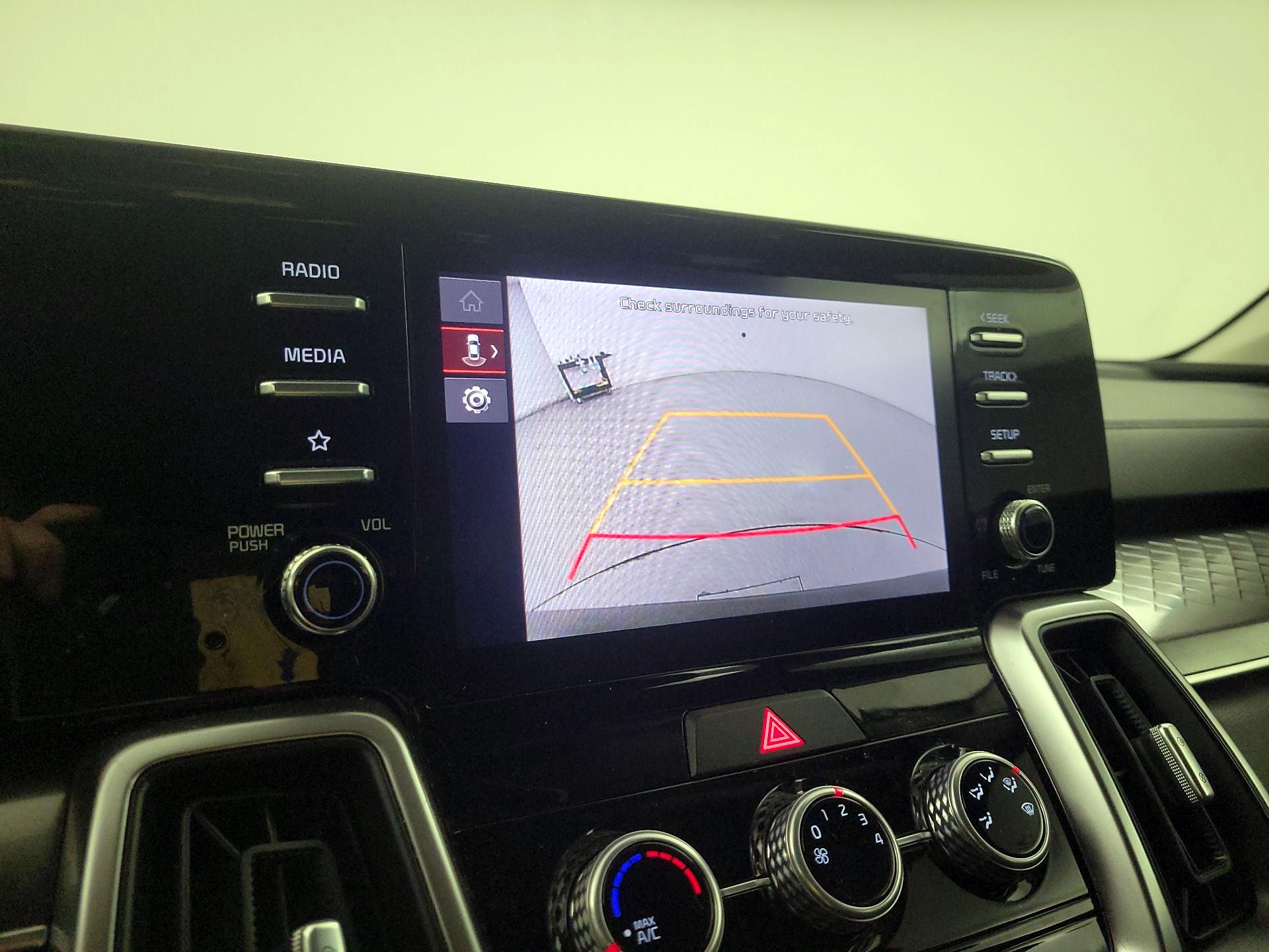 Thumbnail: 2023 Kia Sorento - 14