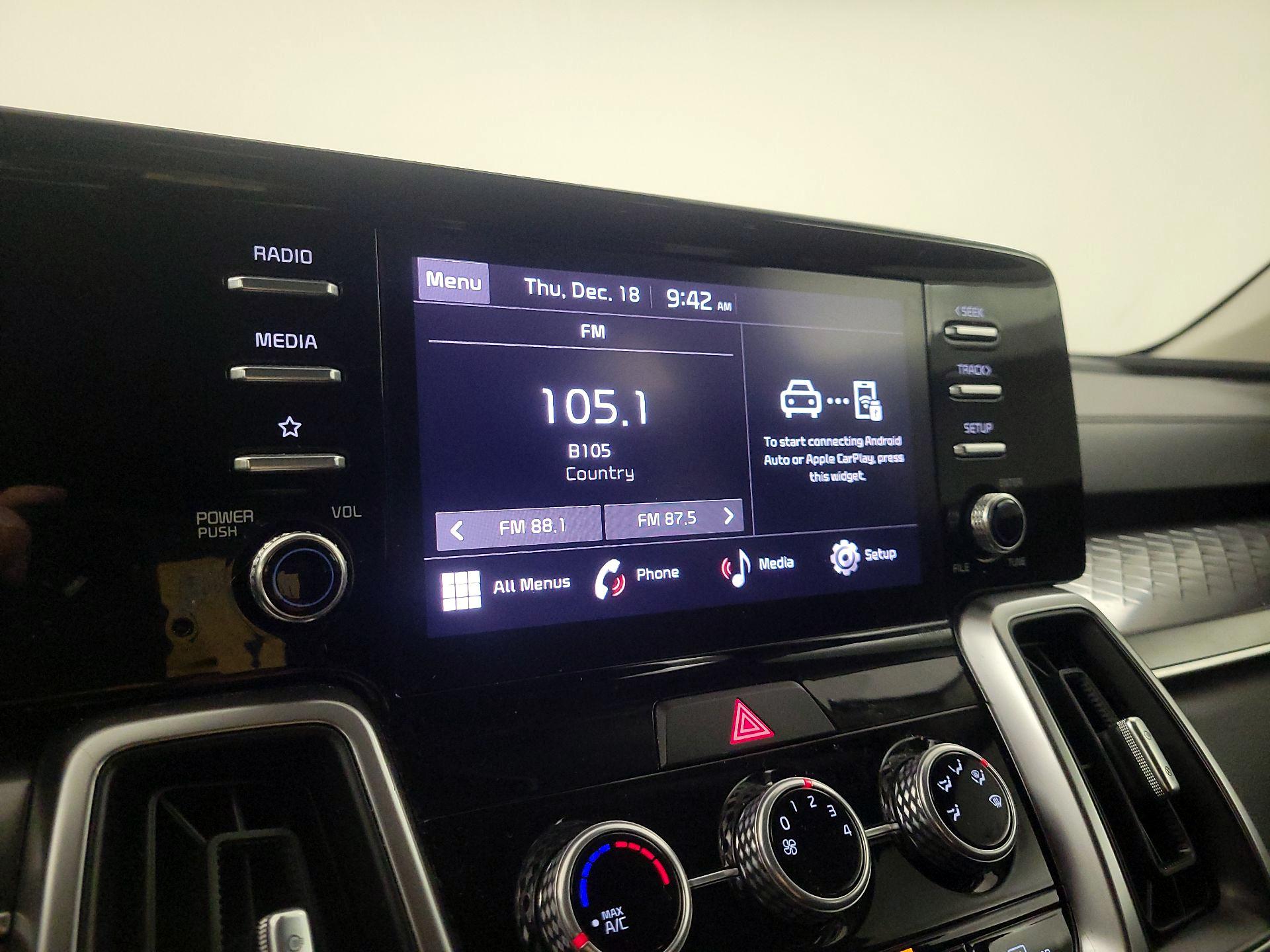 Thumbnail: 2023 Kia Sorento - 15