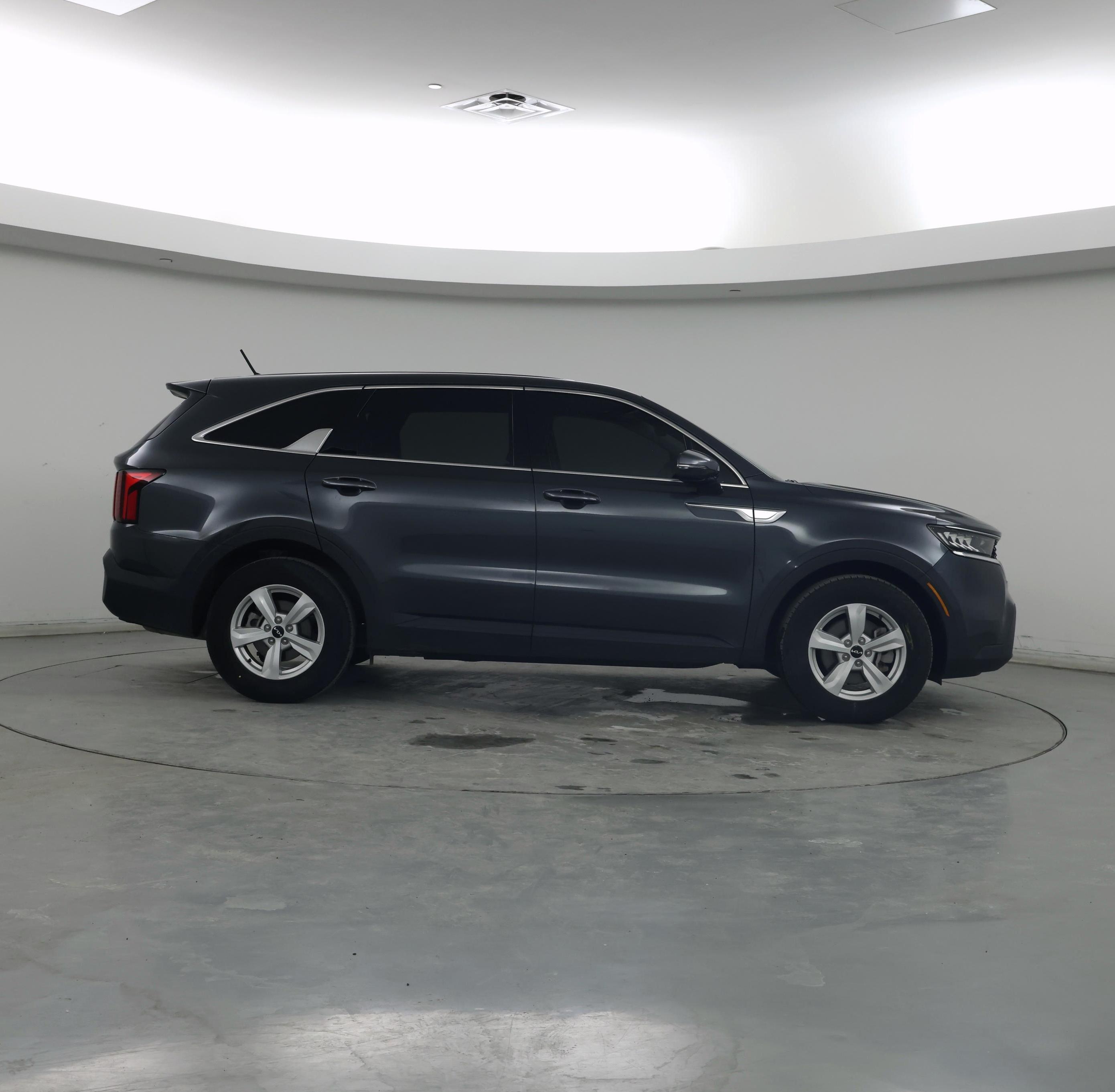 Thumbnail: 2023 Kia Sorento - 7