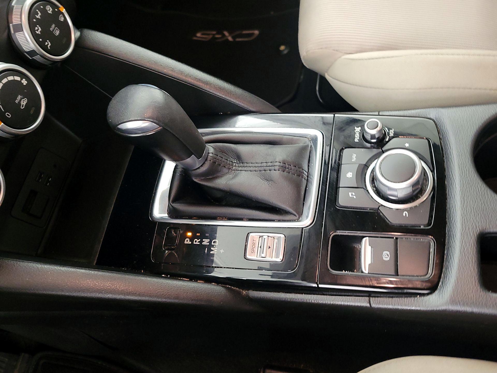 Thumbnail: 2016 Mazda CX-5 - 17