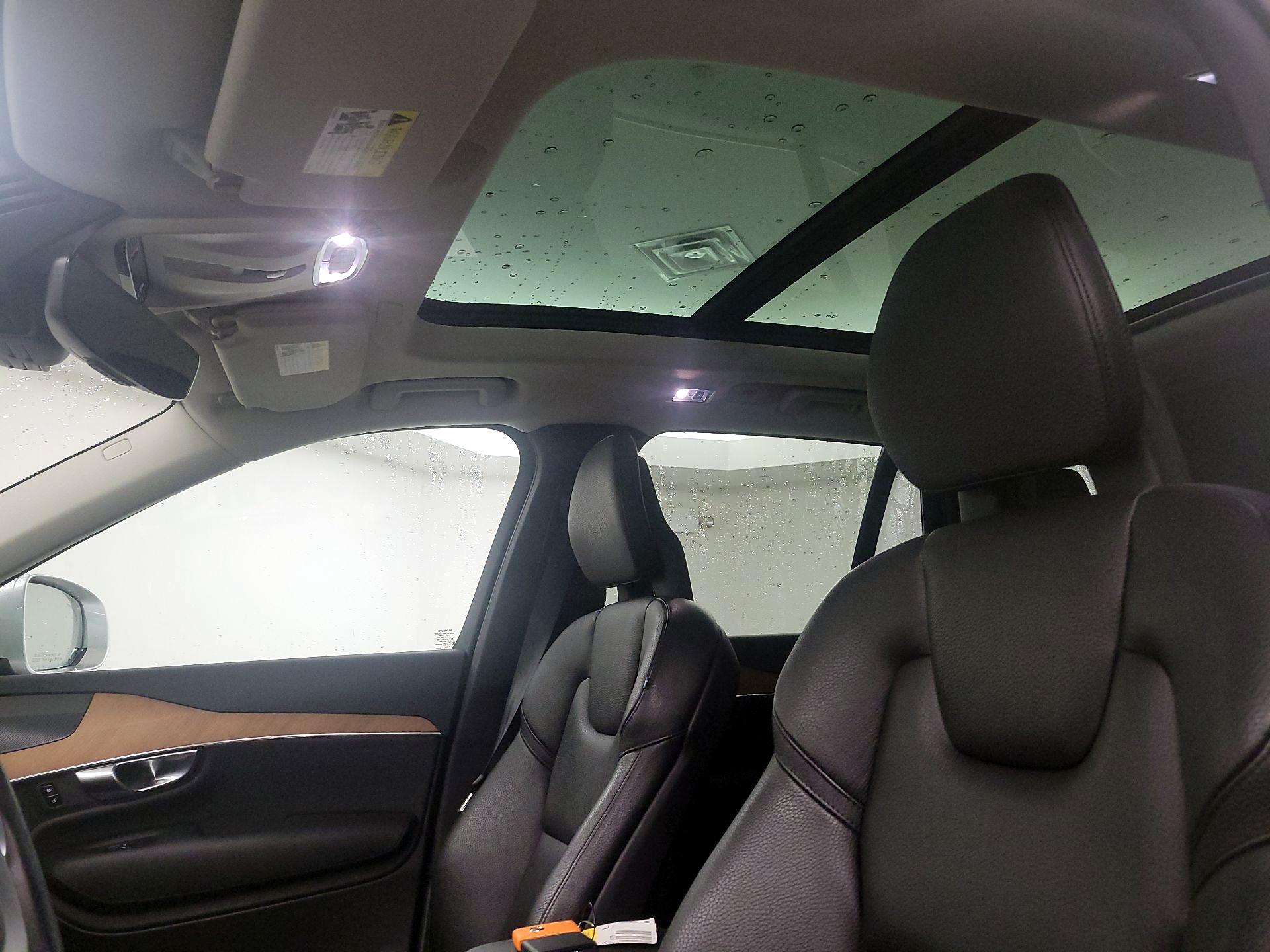 Thumbnail: 2022 Volvo XC90 - 19