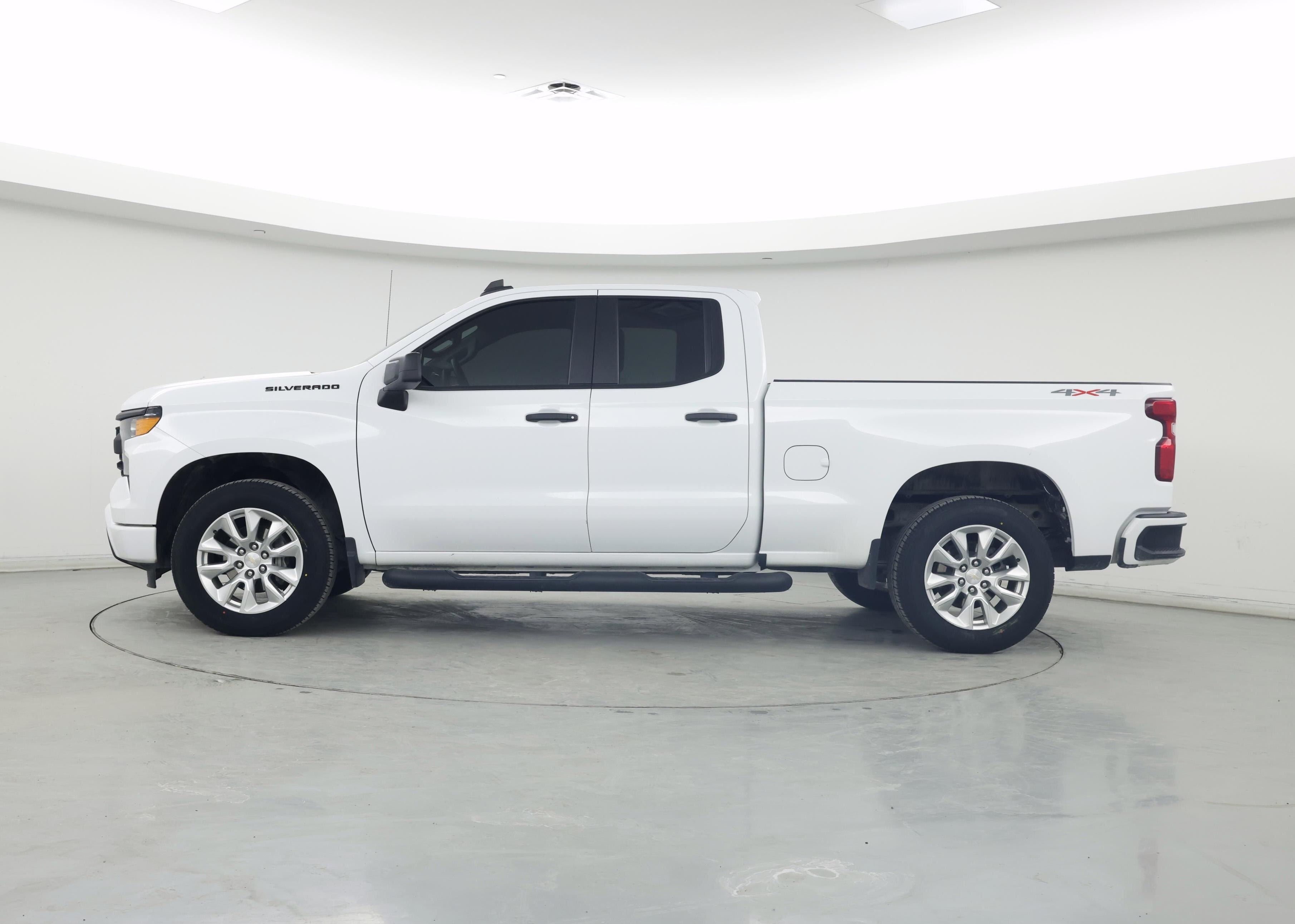 Thumbnail: 2023 Chevrolet Silverado 1500 - 3