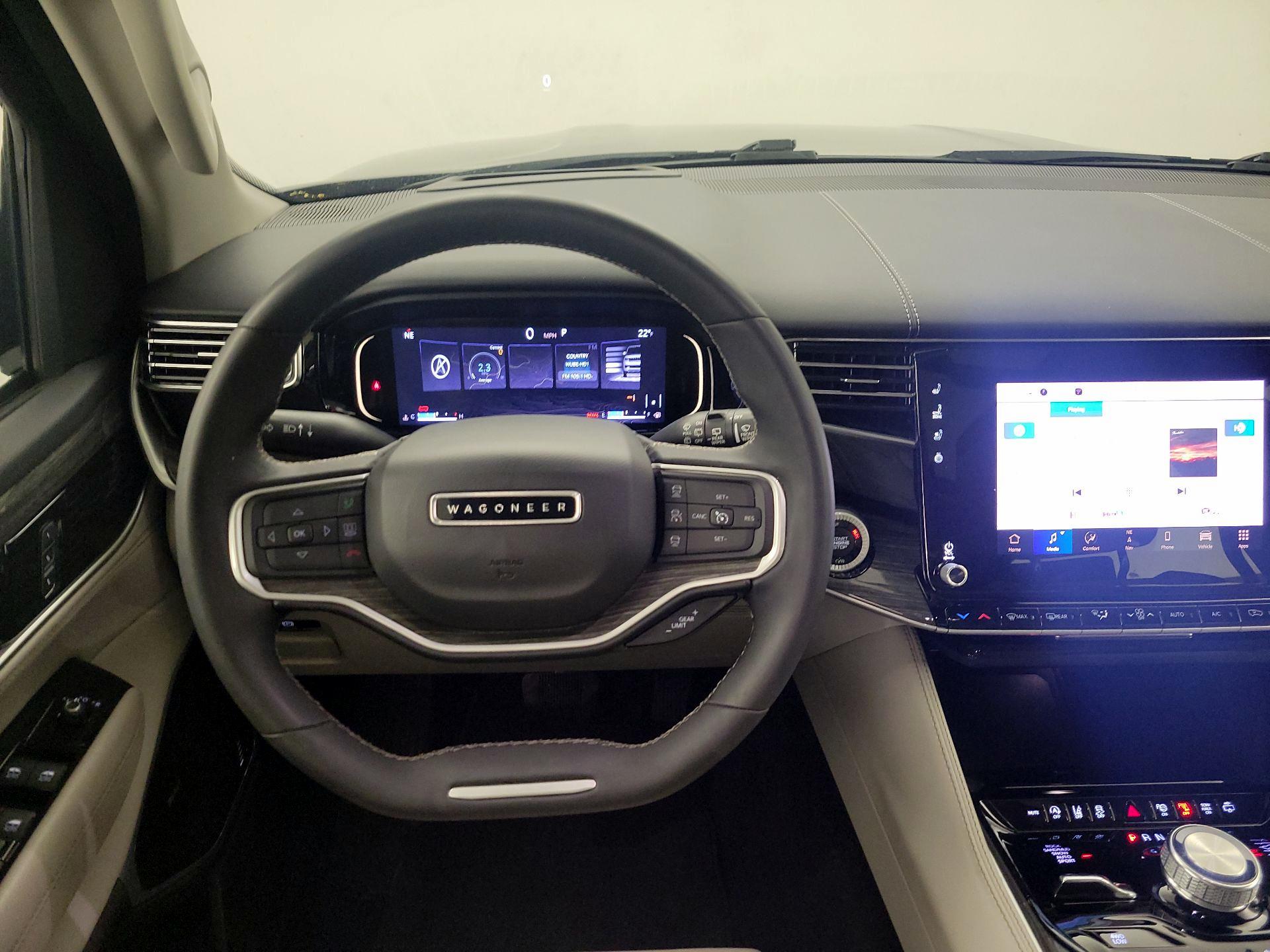 Thumbnail: 2022 Jeep Wagoneer - 10