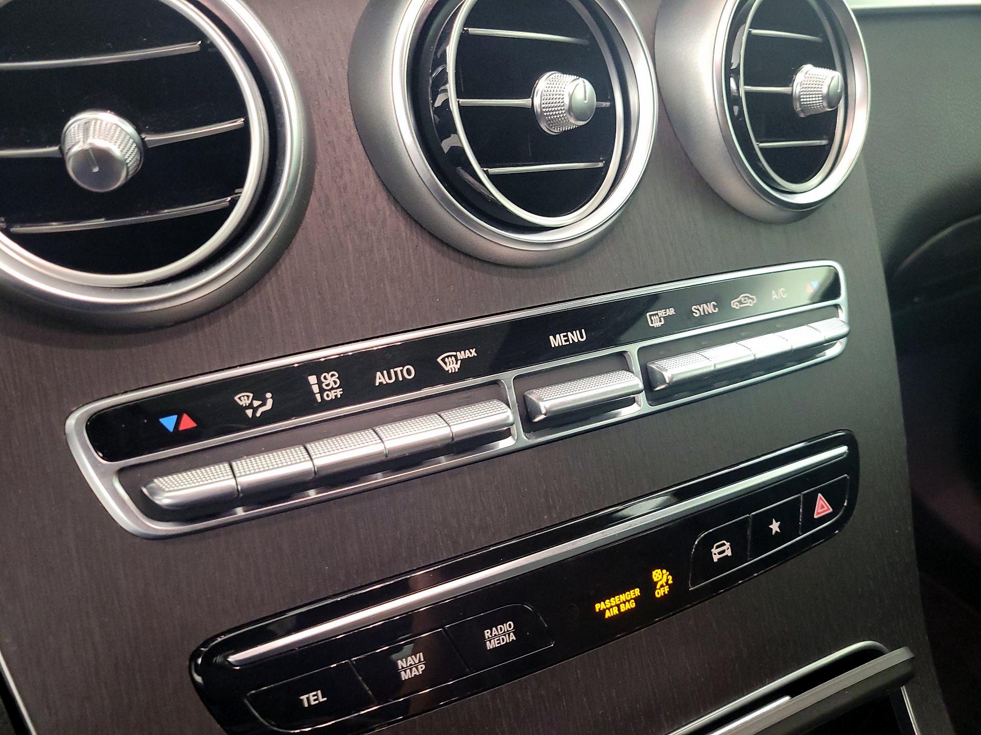 Thumbnail: 2021 Mercedes-Benz GLC - 16