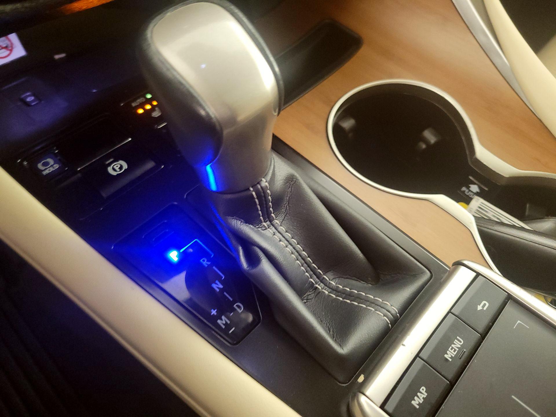 Thumbnail: 2022 Lexus RX - 18