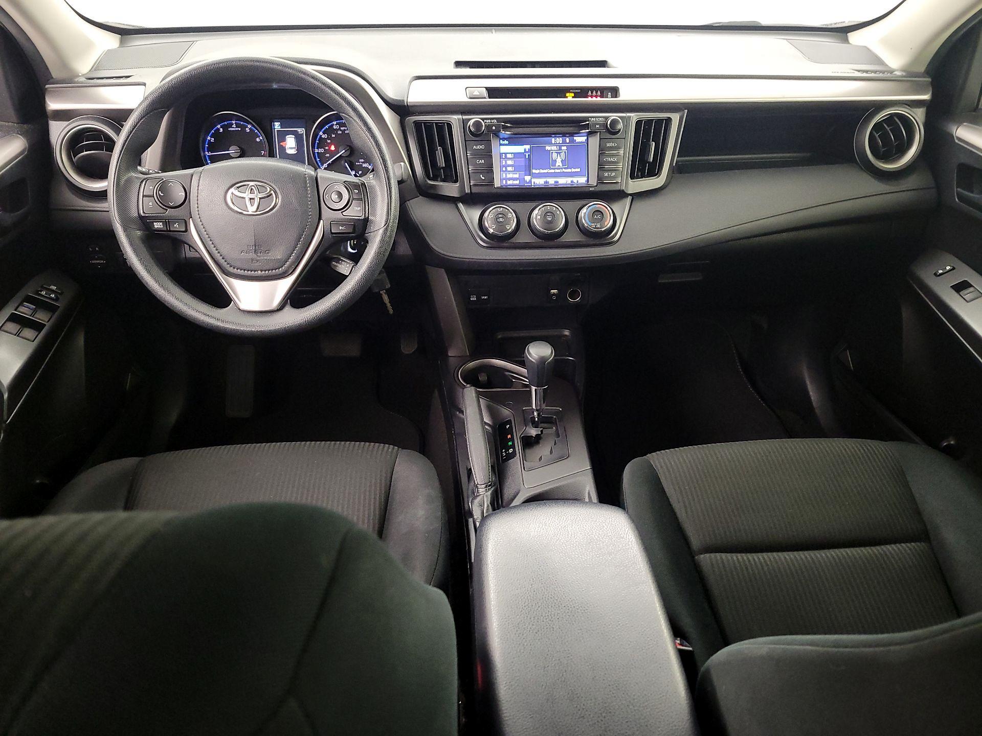 Thumbnail: 2018 Toyota RAV4 - 9