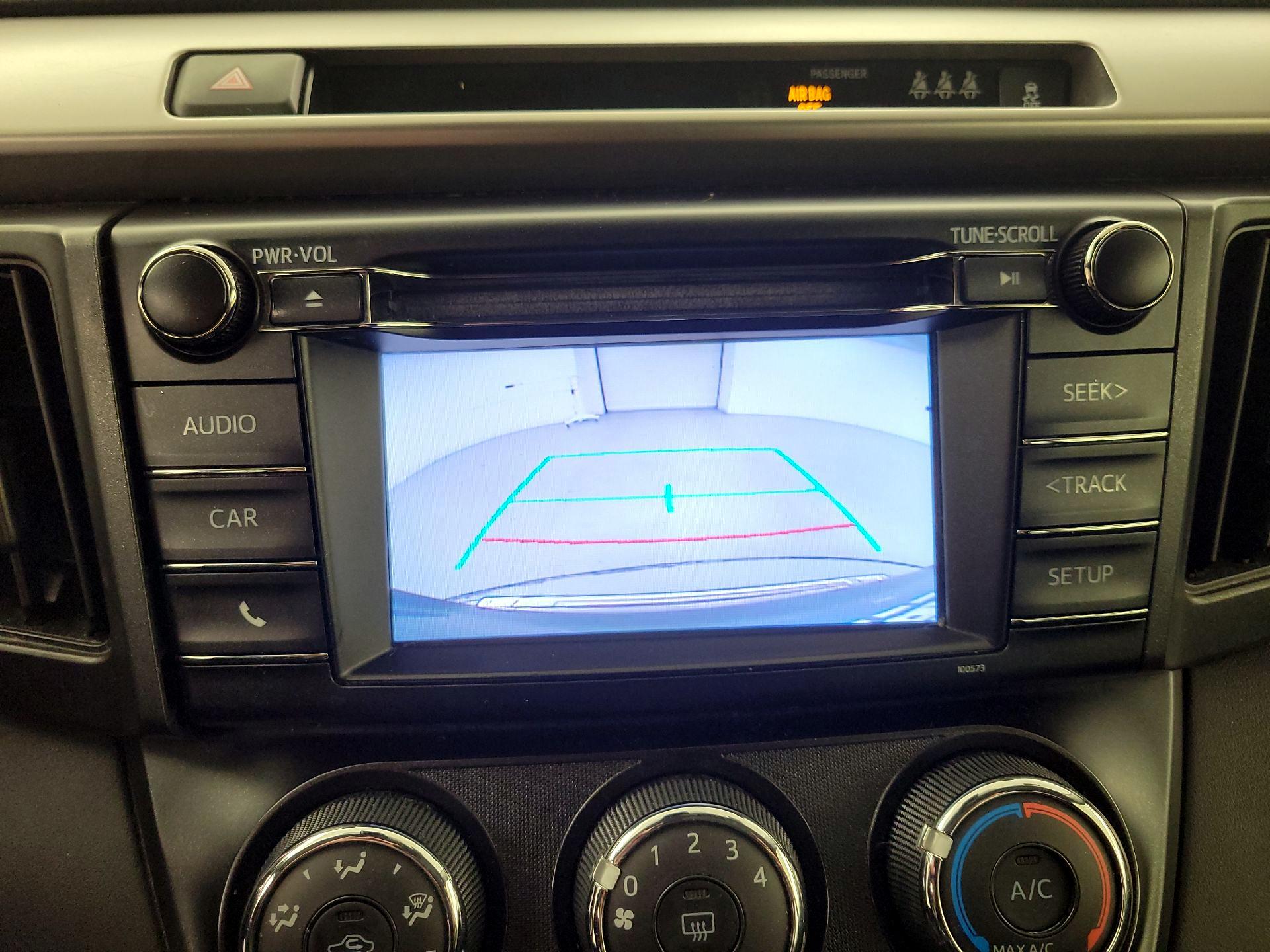 Thumbnail: 2018 Toyota RAV4 - 14