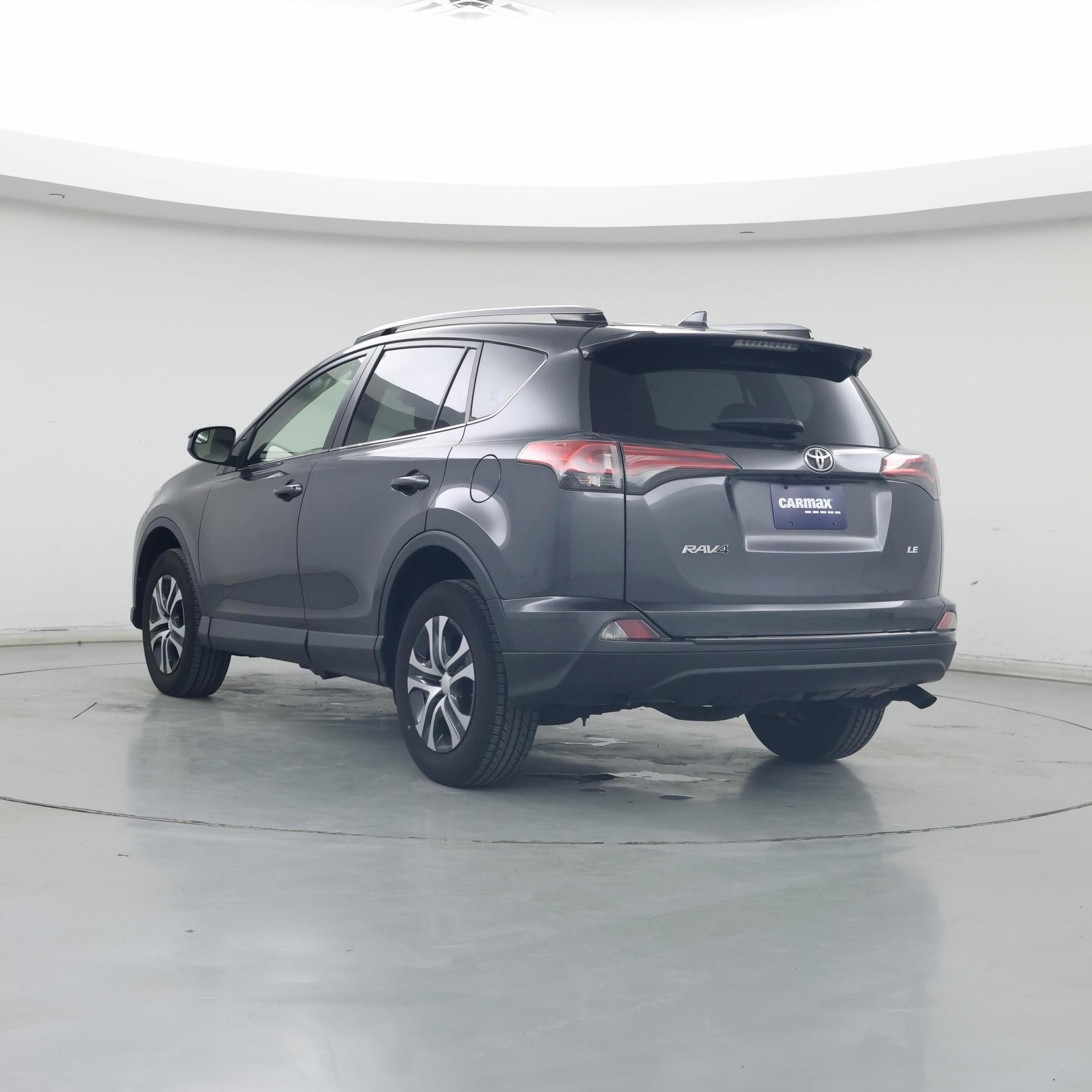 Thumbnail: 2018 Toyota RAV4 - 2