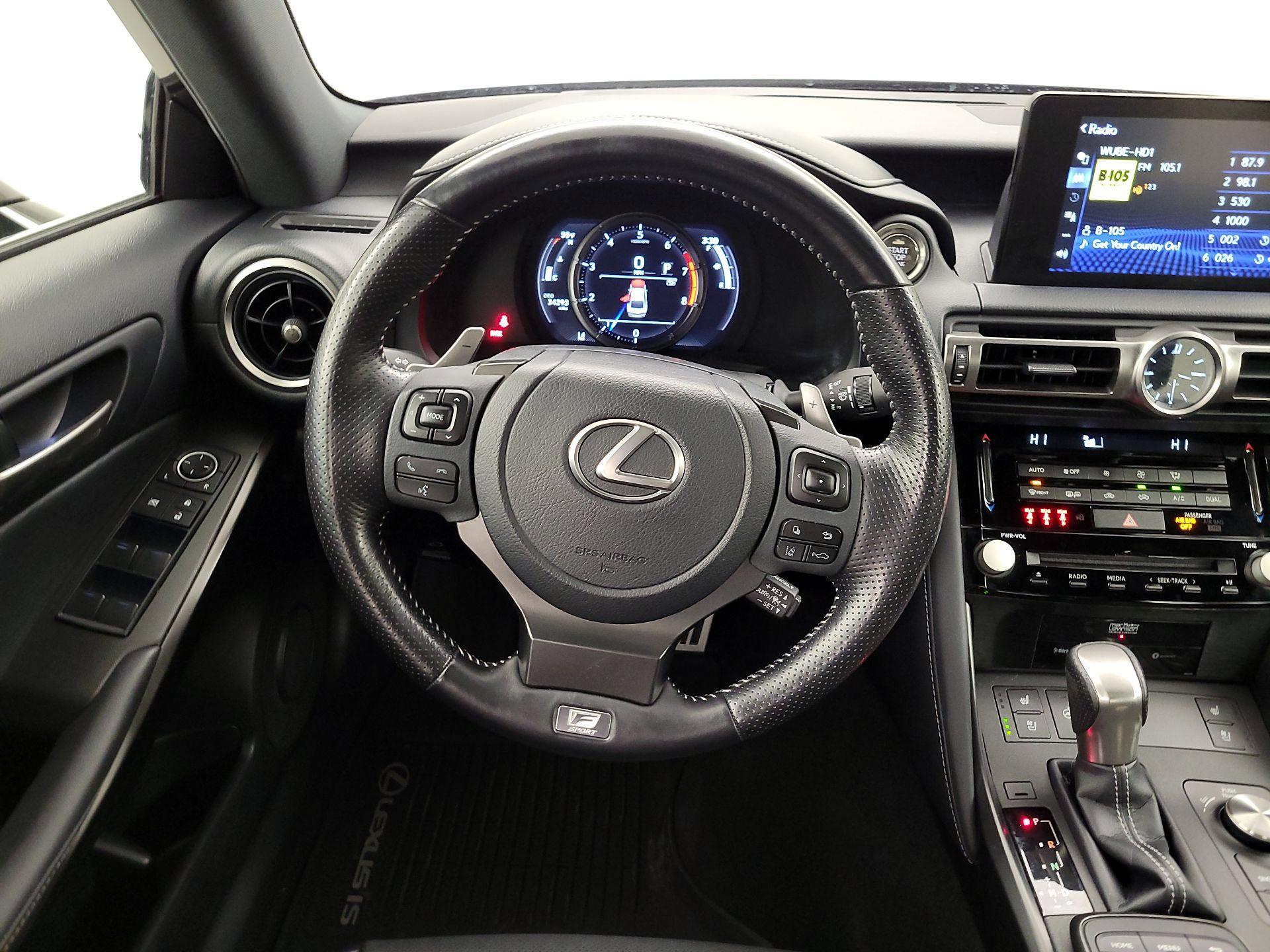 Thumbnail: 2022 Lexus IS - 10