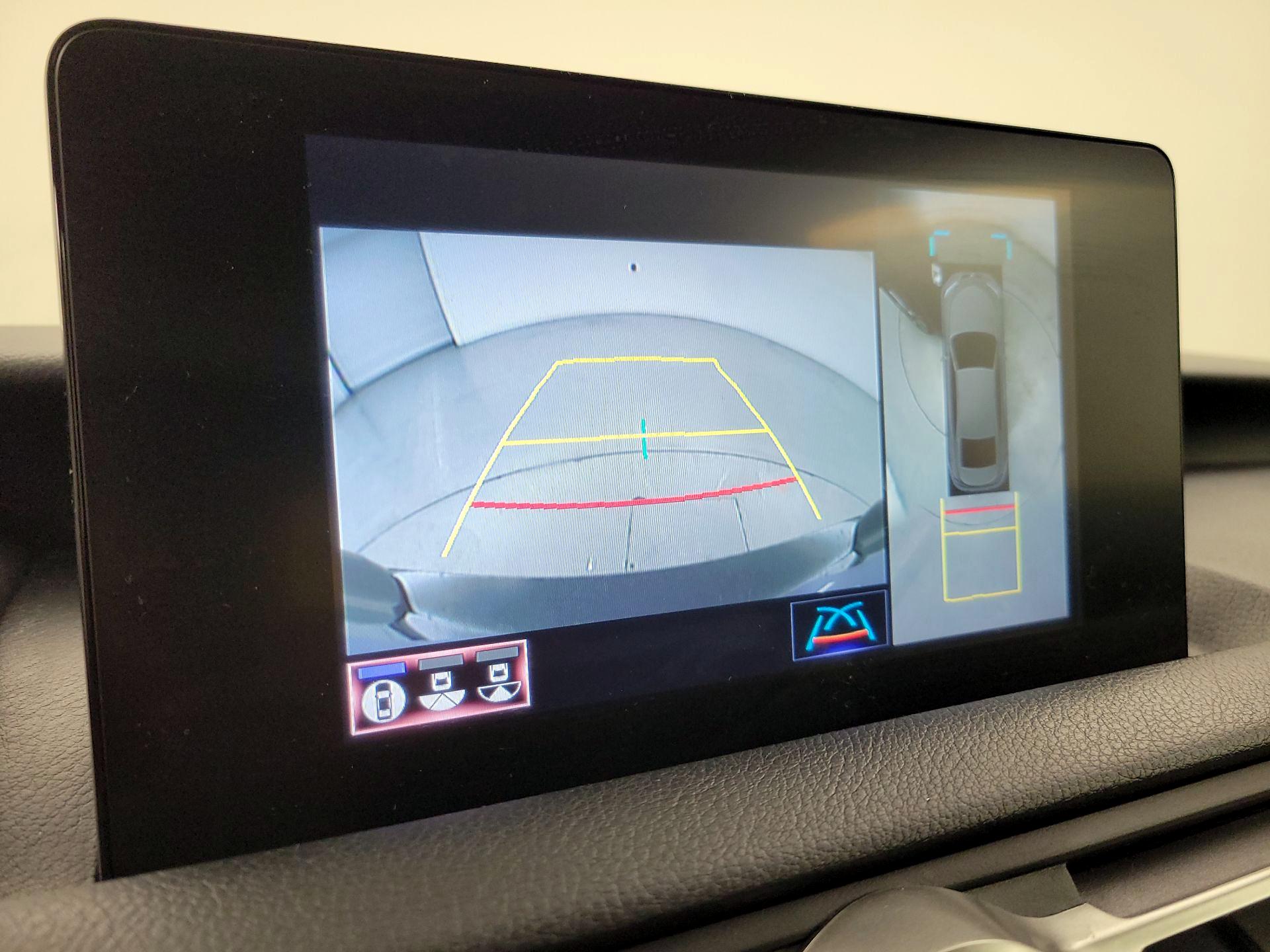 Thumbnail: 2022 Lexus IS - 14