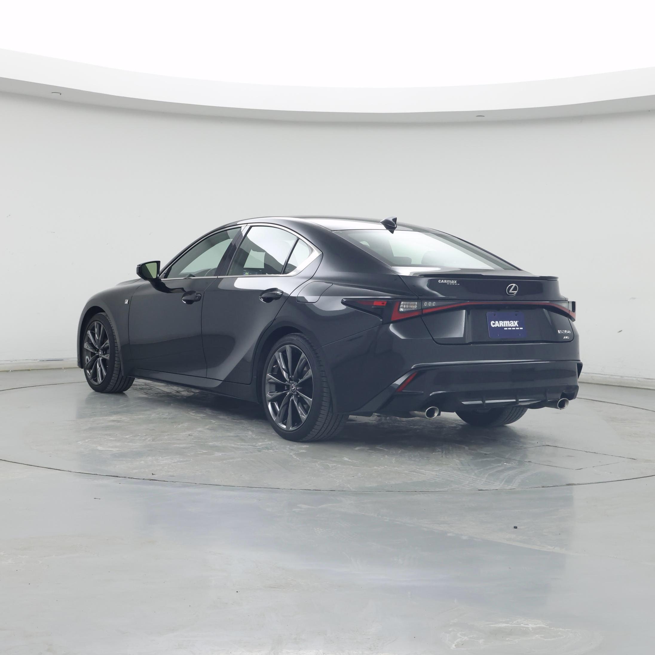 Thumbnail: 2022 Lexus IS - 2