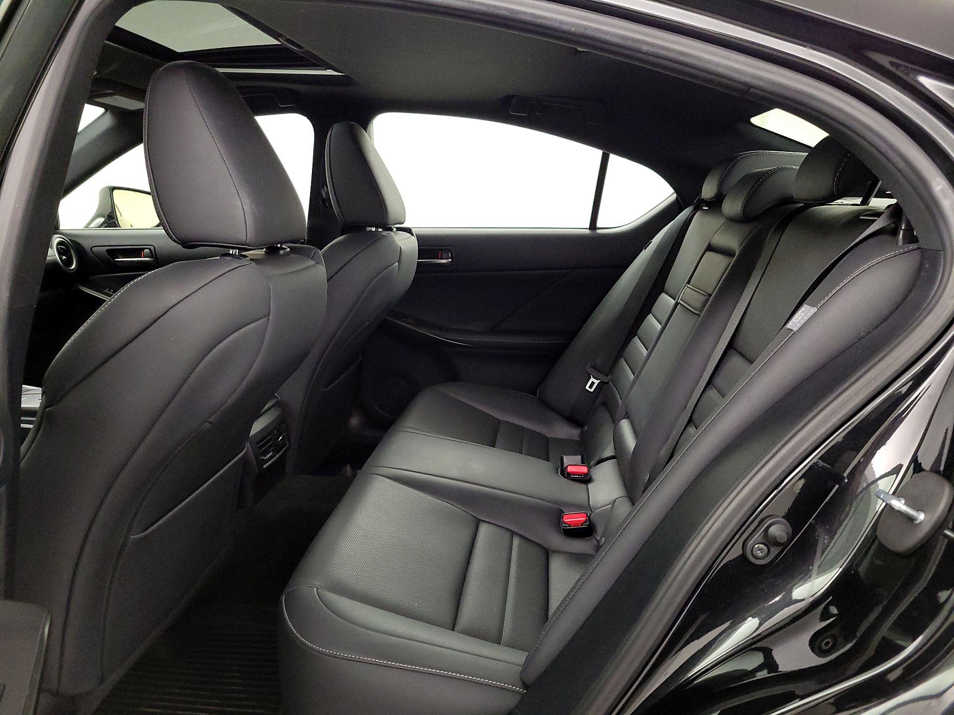 Thumbnail: 2022 Lexus IS - 20