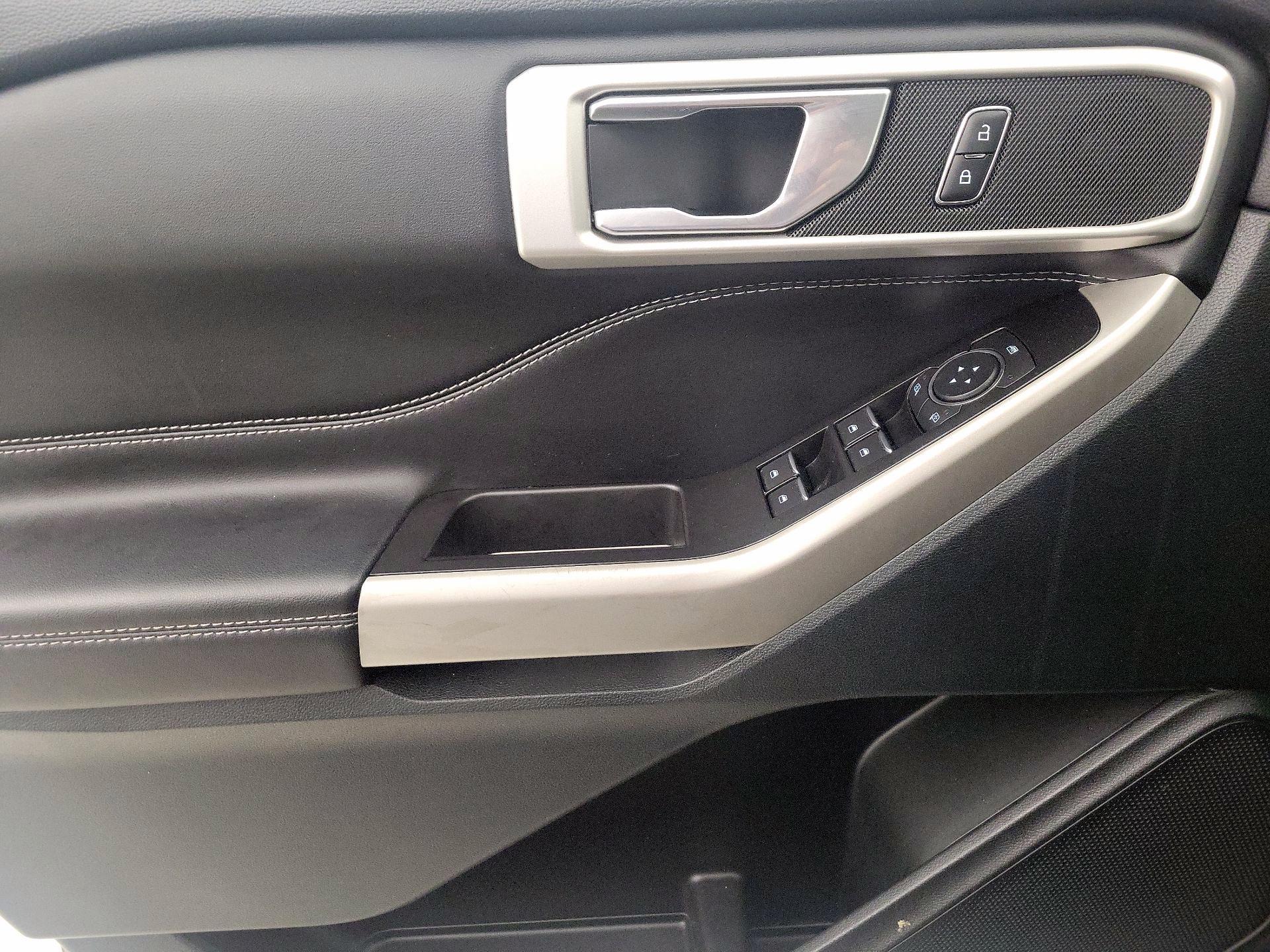 Thumbnail: 2022 Ford Explorer - 12