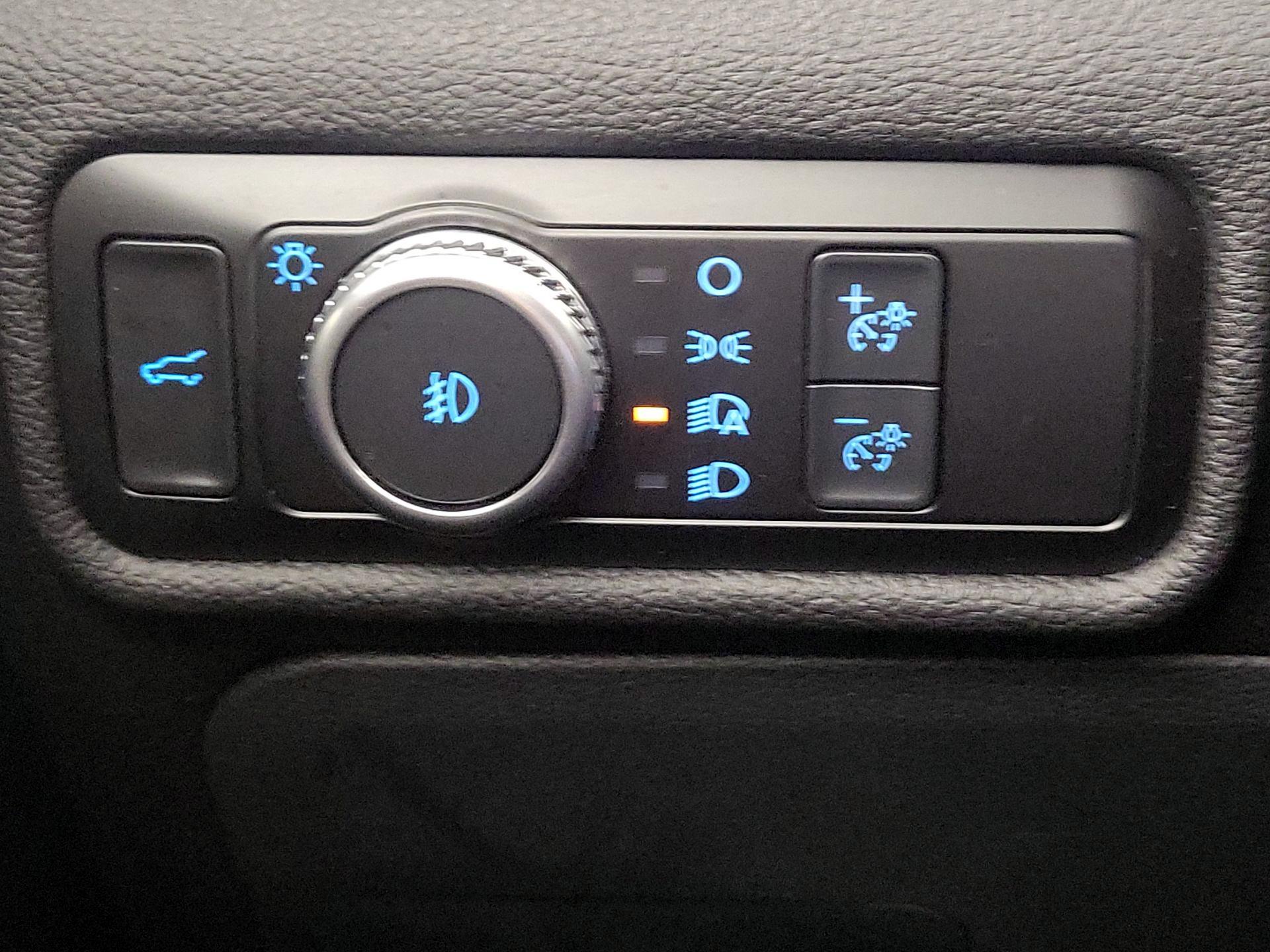 Thumbnail: 2022 Ford Explorer - 13