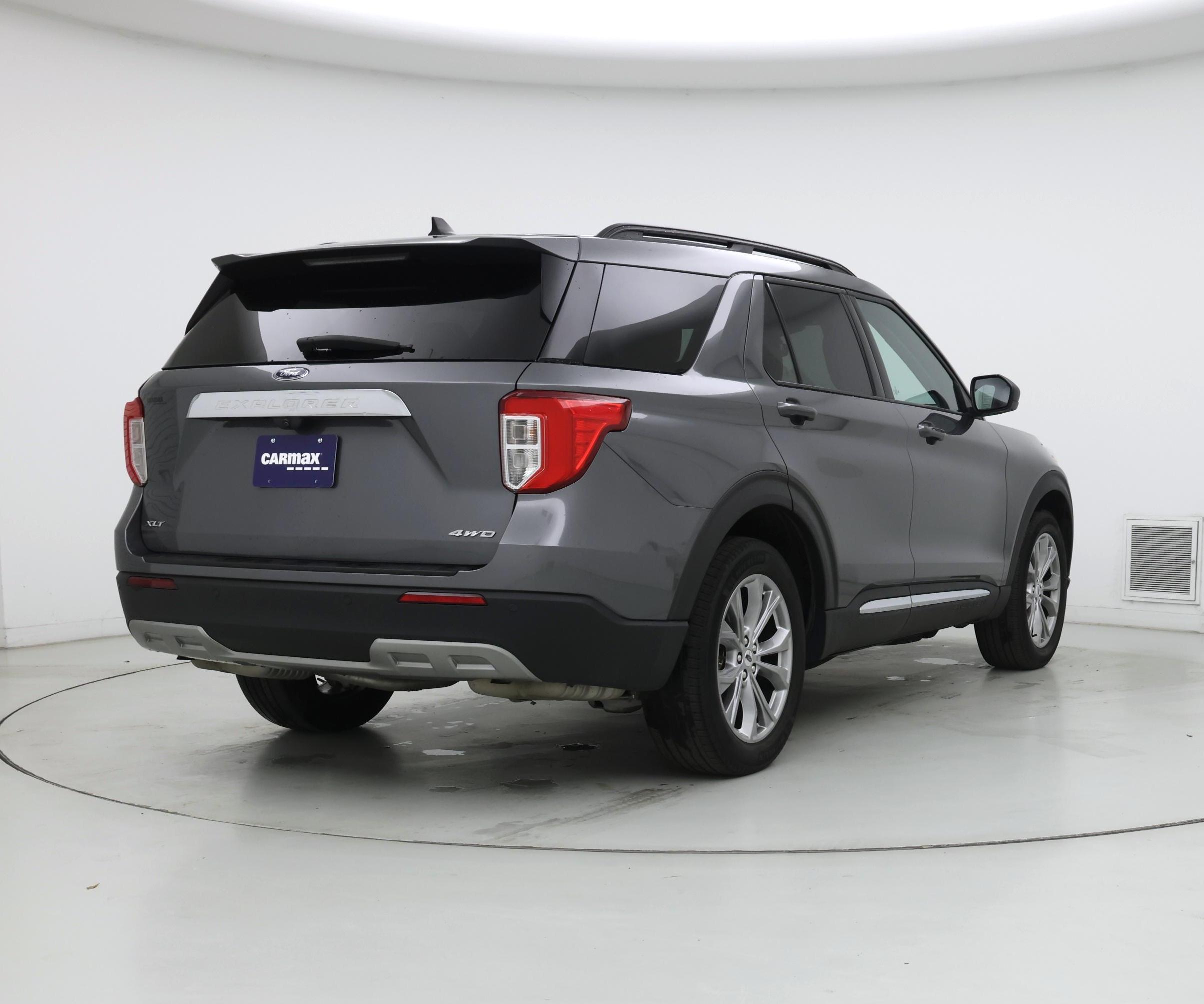 Thumbnail: 2022 Ford Explorer - 8