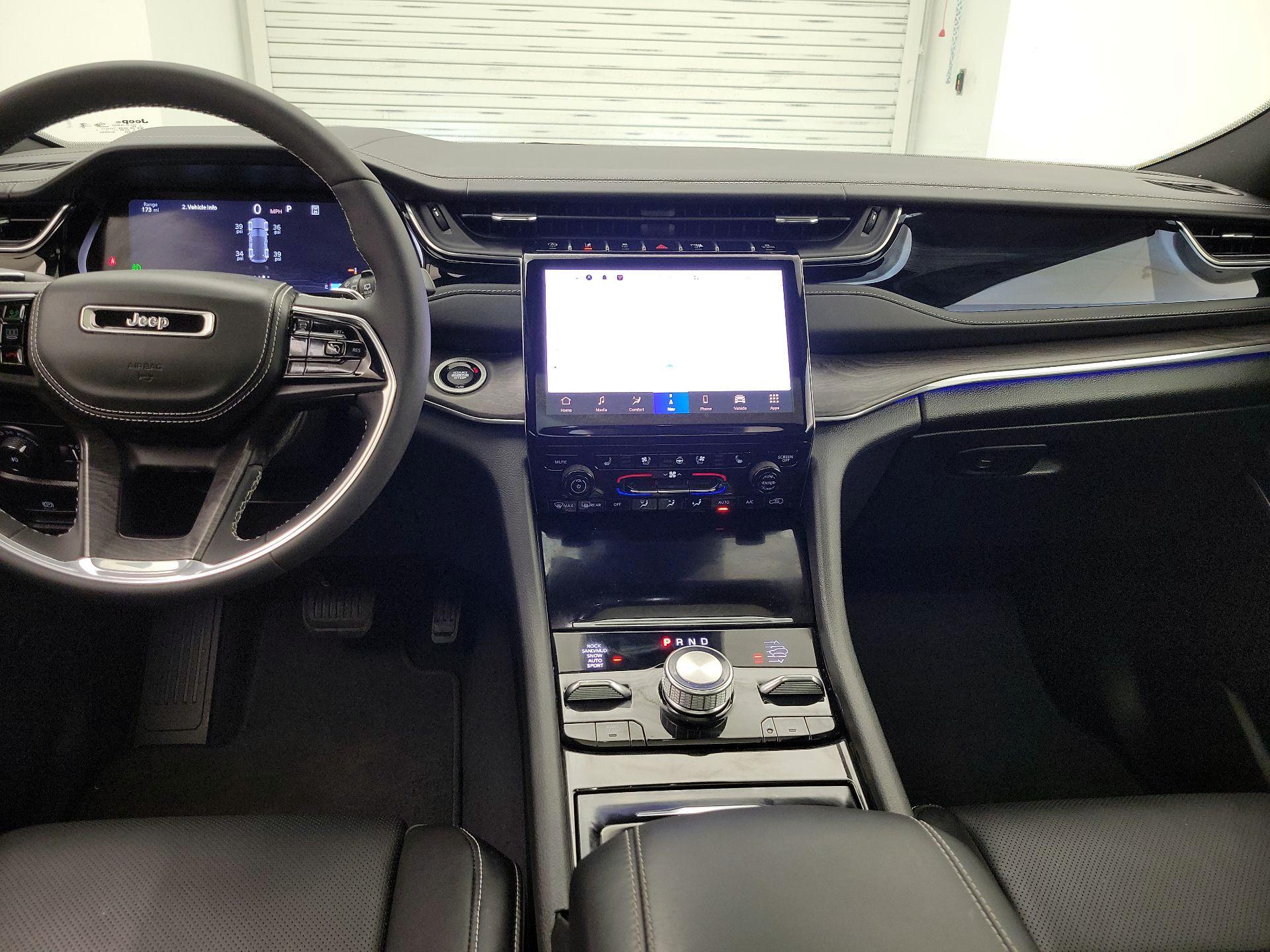 Thumbnail: 2023 Jeep Grand Cherokee - 9