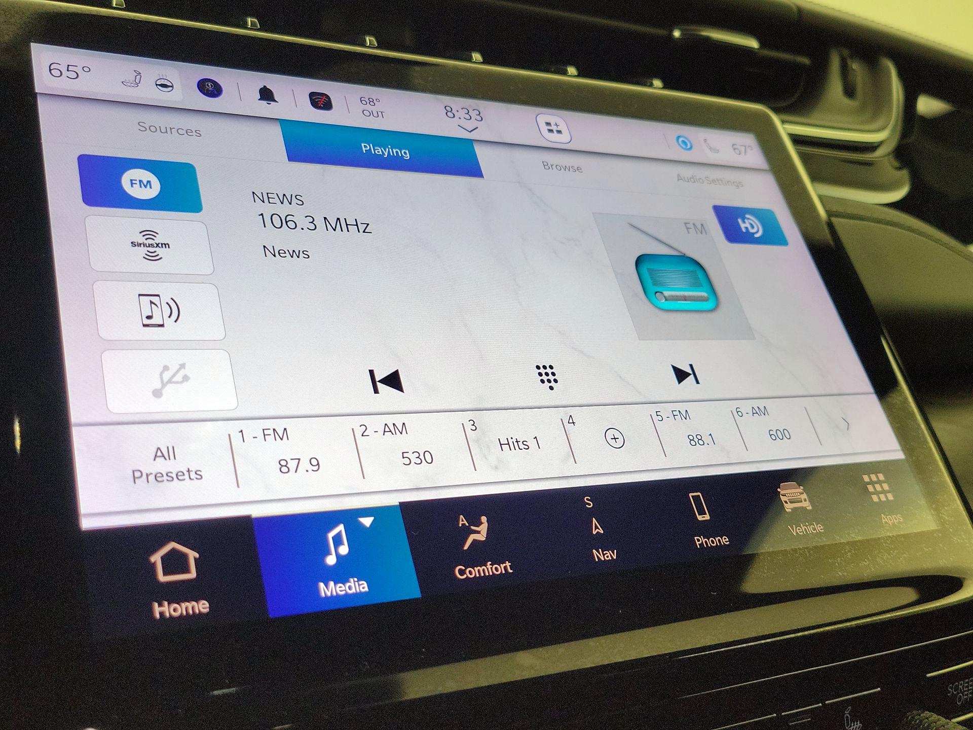 Thumbnail: 2023 Jeep Grand Cherokee - 16