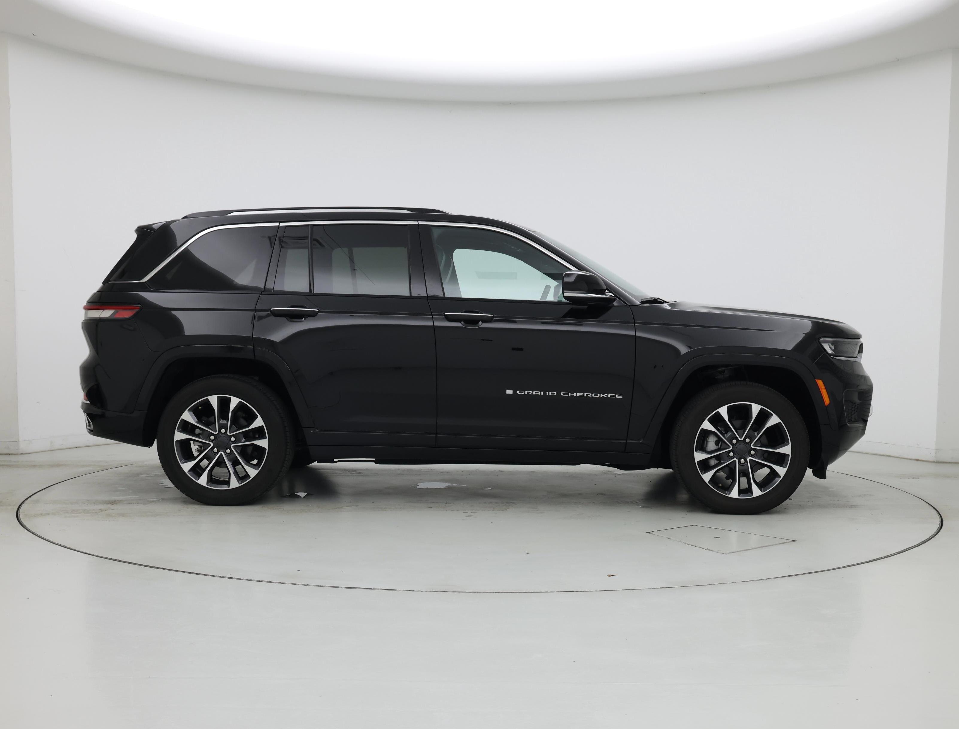 Thumbnail: 2023 Jeep Grand Cherokee - 7