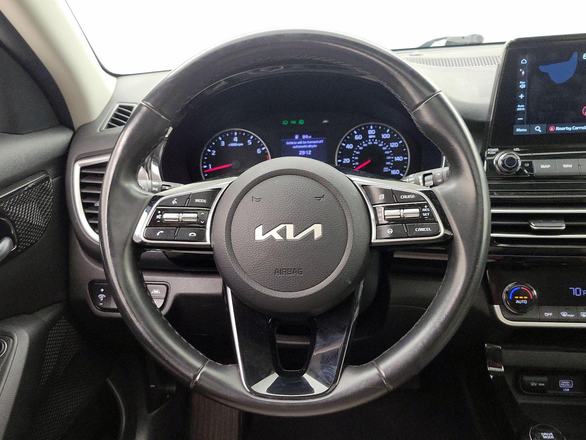 Thumbnail: 2023 Kia Seltos - 10