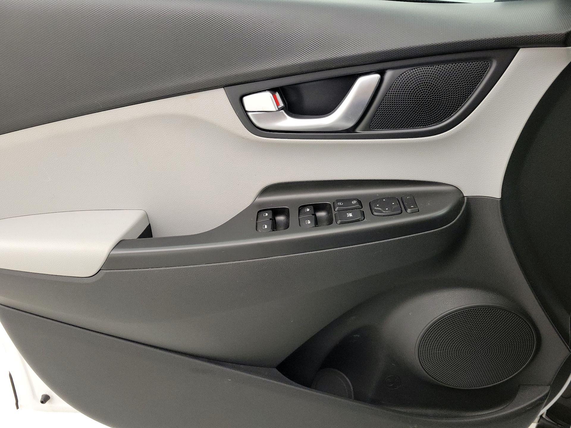 Thumbnail: 2023 Hyundai Kona - 12