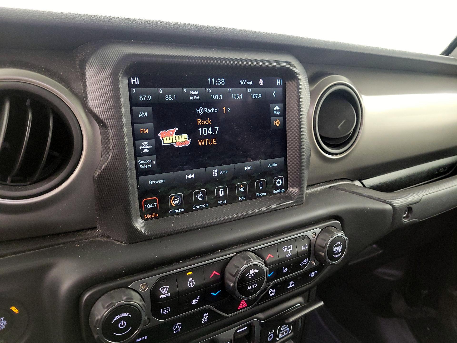 Thumbnail: 2021 Jeep Gladiator - 16