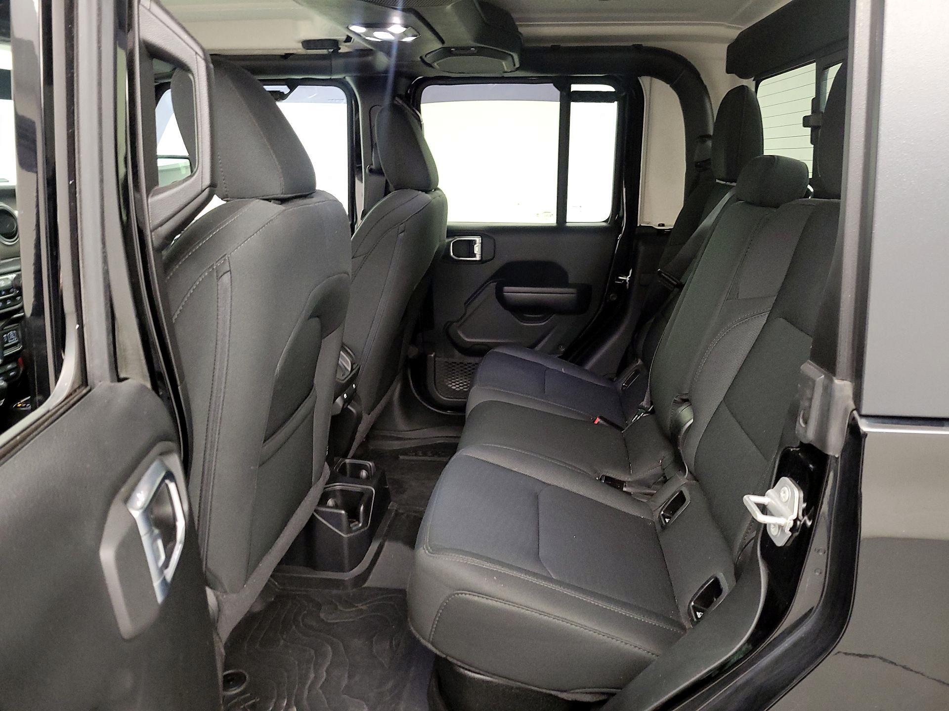 Thumbnail: 2021 Jeep Gladiator - 20