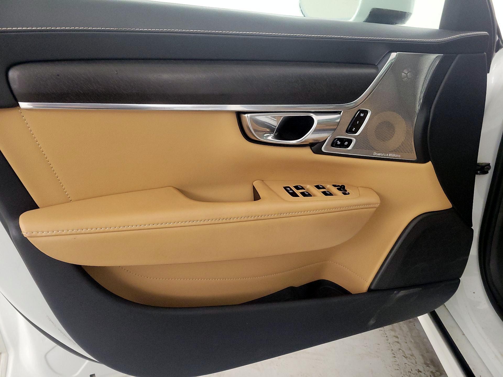 Thumbnail: 2017 Volvo V90 - 12