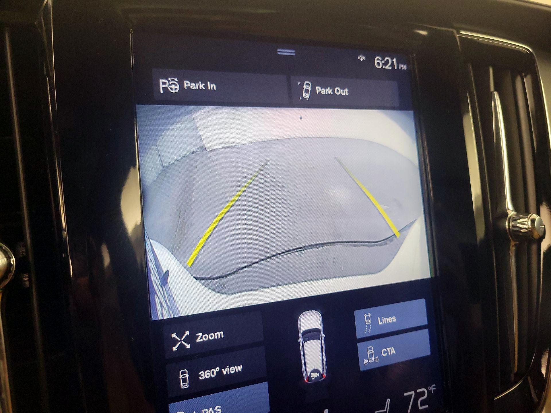 Thumbnail: 2017 Volvo V90 - 15