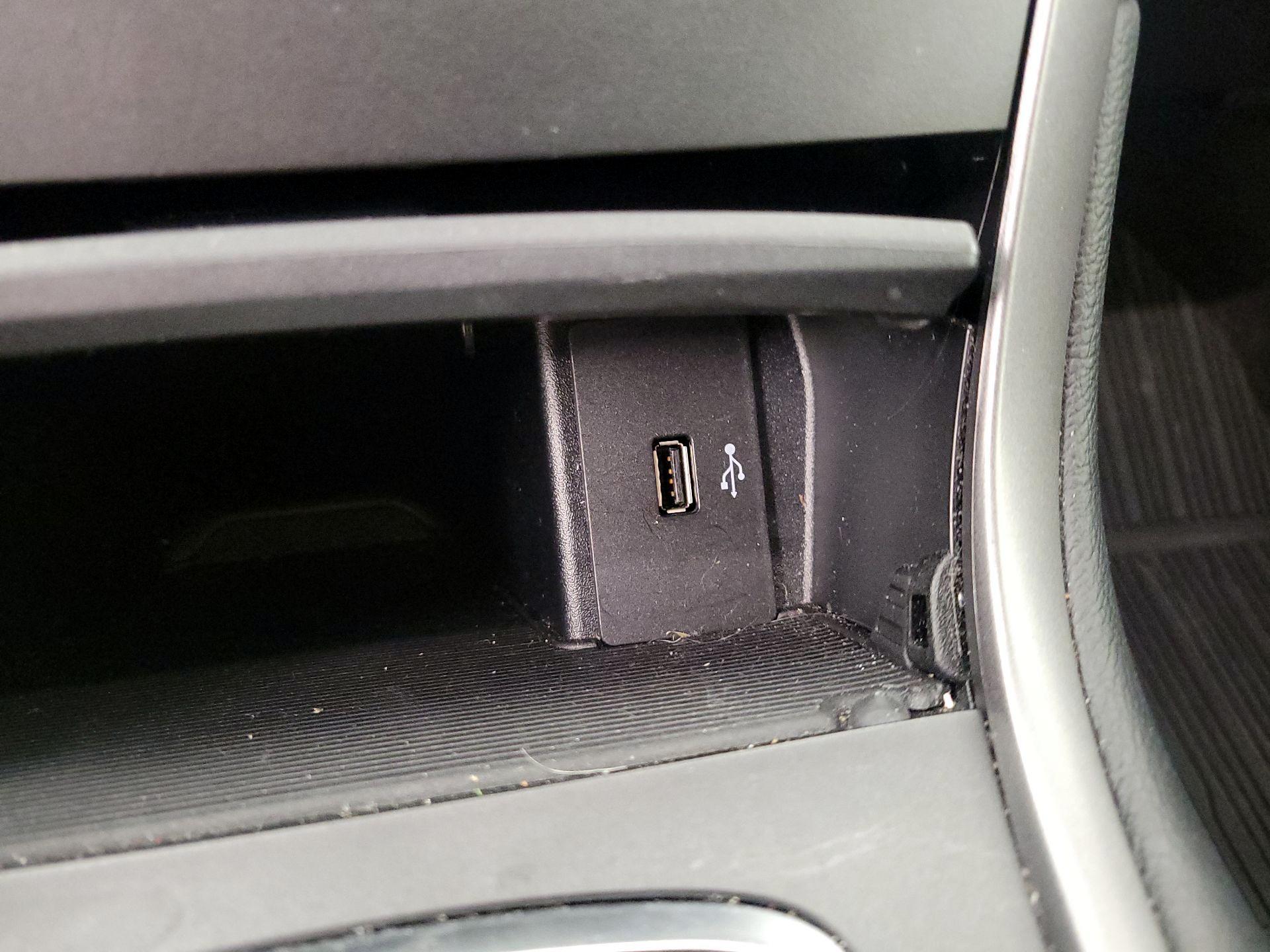 Thumbnail: 2018 Ford Edge - 17