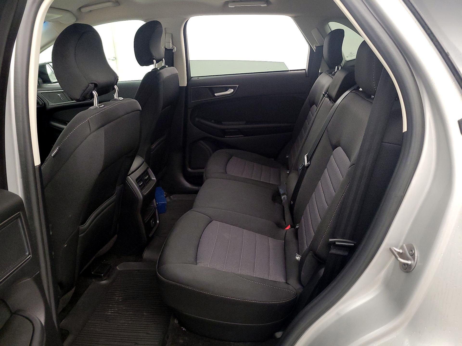 Thumbnail: 2018 Ford Edge - 18