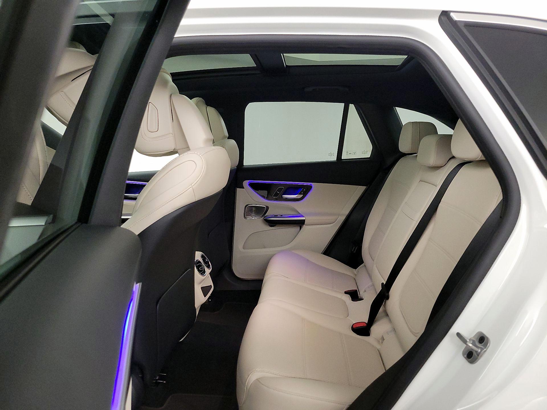 Thumbnail: 2023 Mercedes-Benz GLC - 20