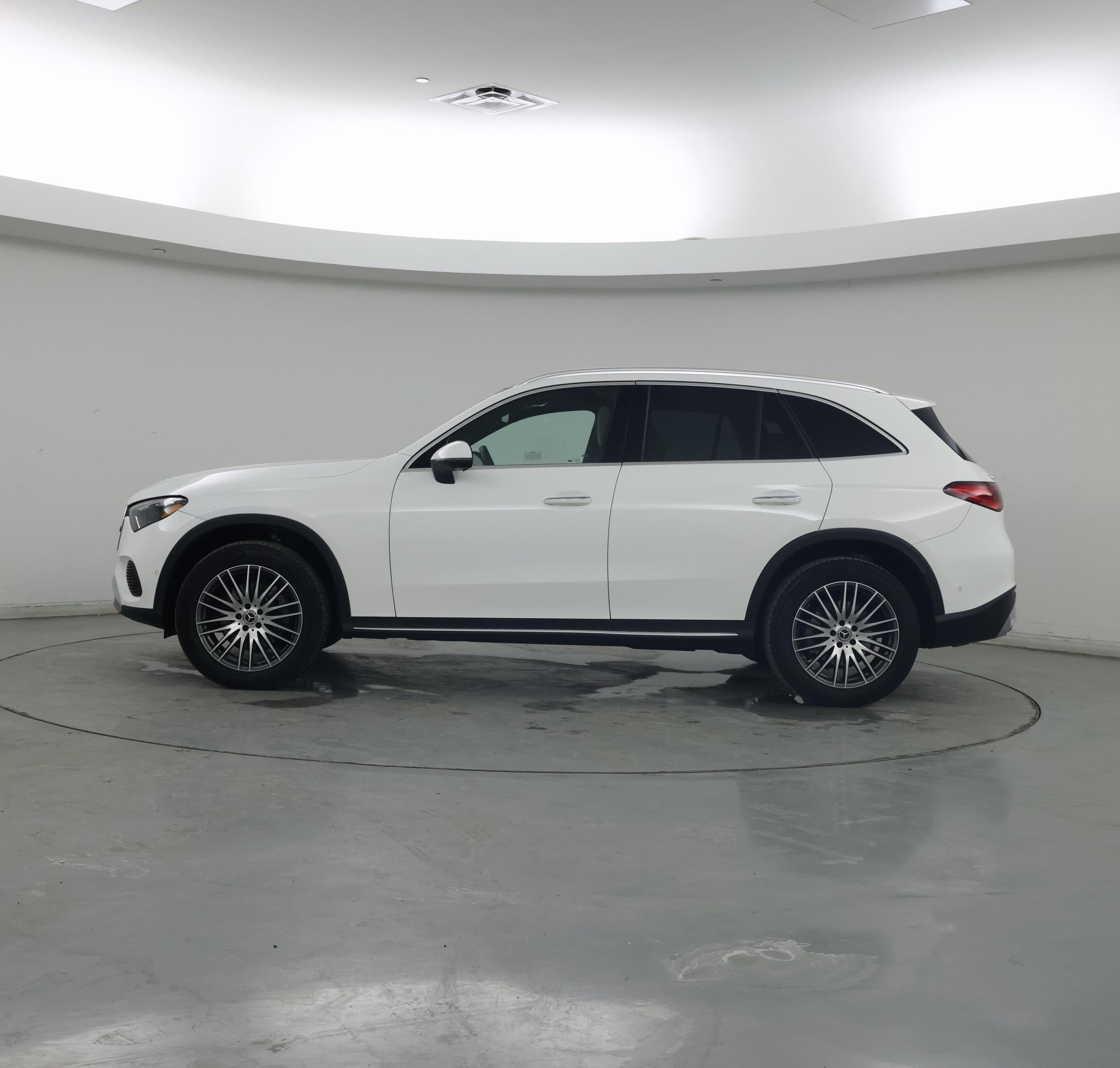 Thumbnail: 2023 Mercedes-Benz GLC - 3