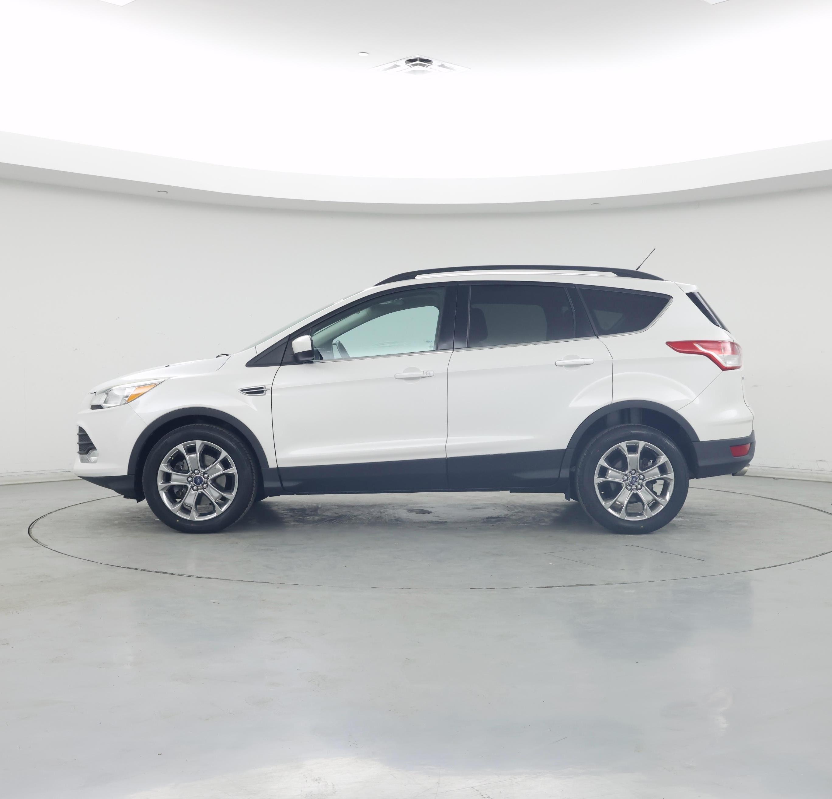 Thumbnail: 2015 Ford Escape - 3