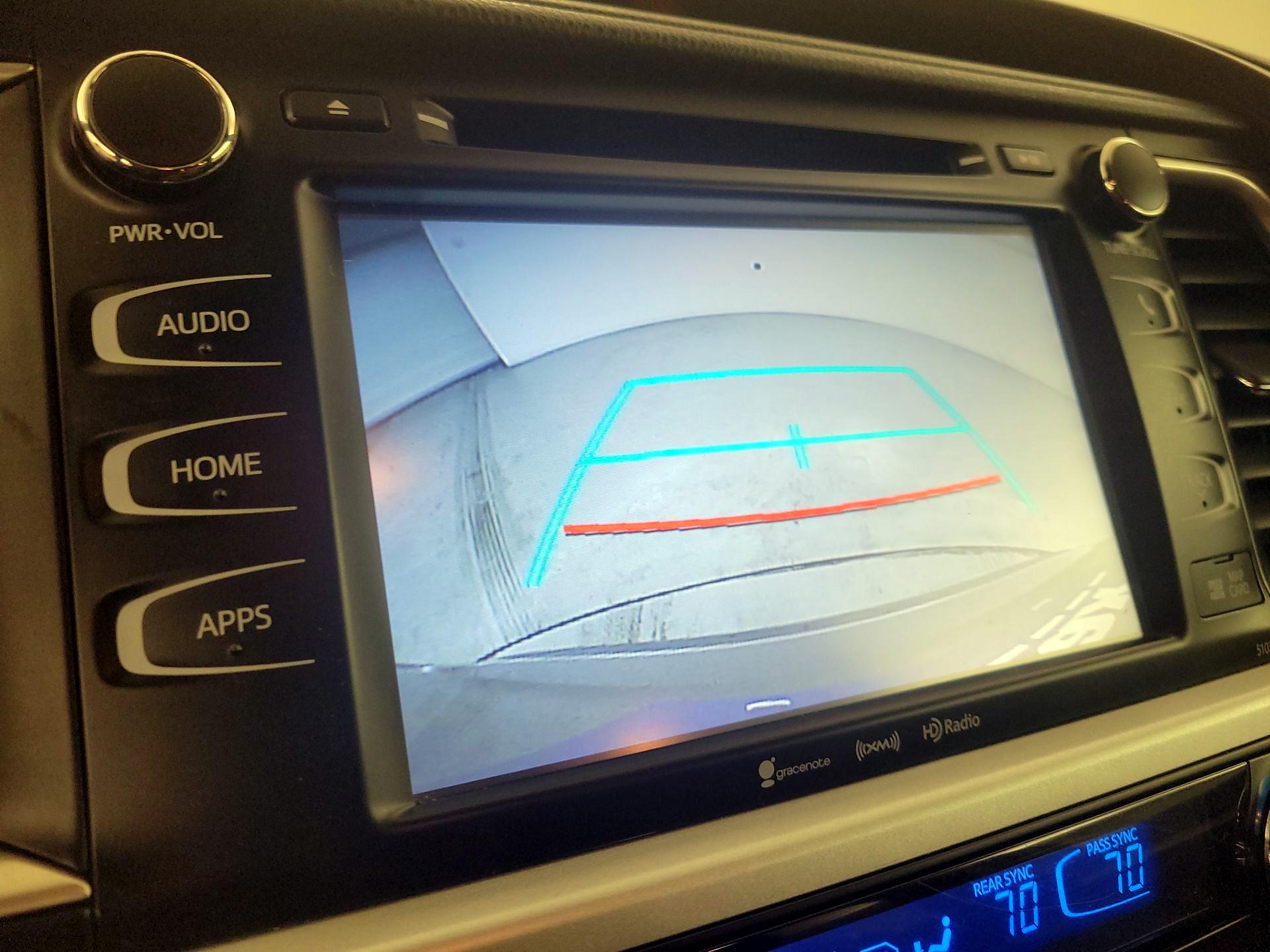 Thumbnail: 2019 Toyota Highlander - 15