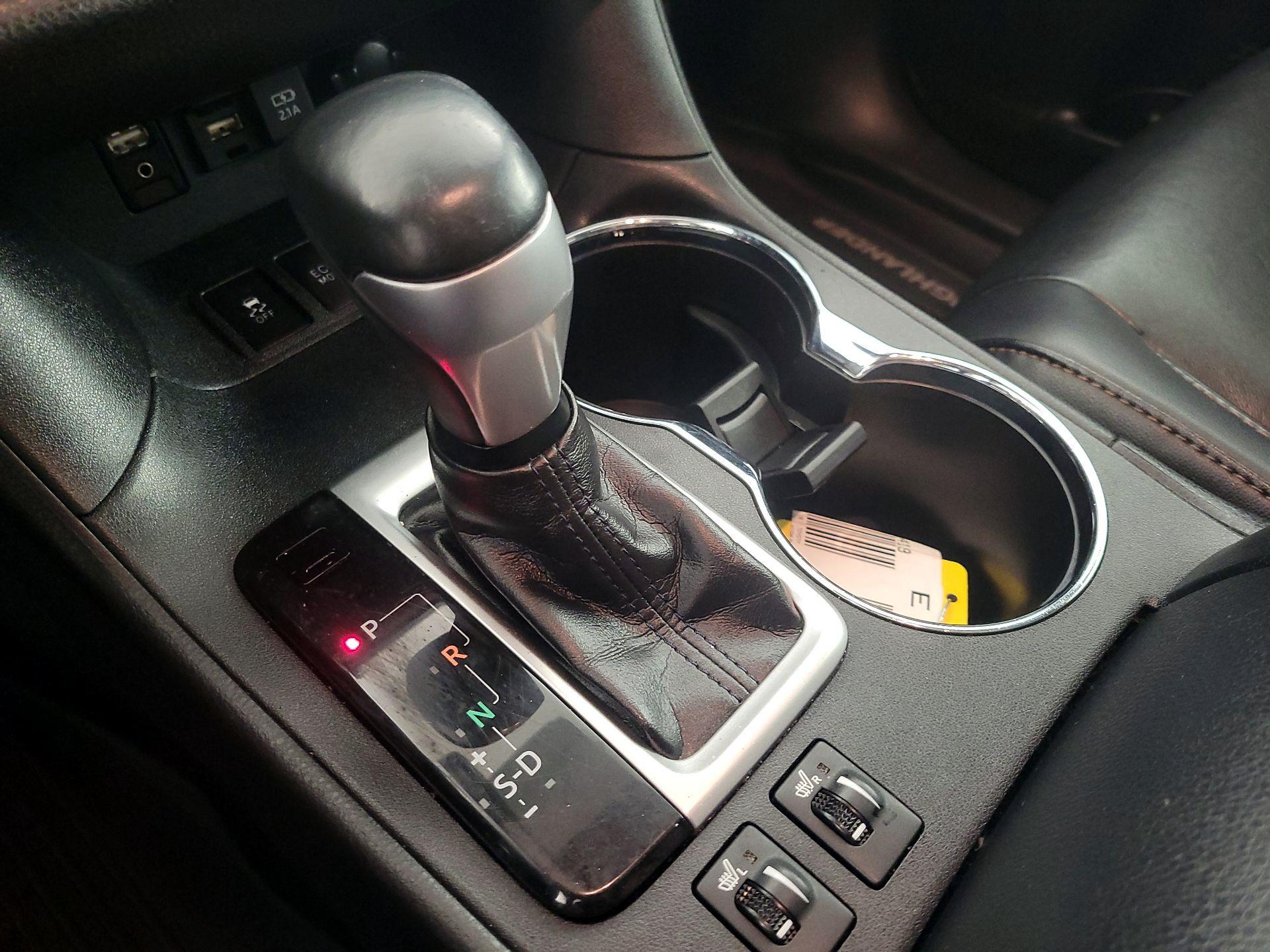 Thumbnail: 2019 Toyota Highlander - 18