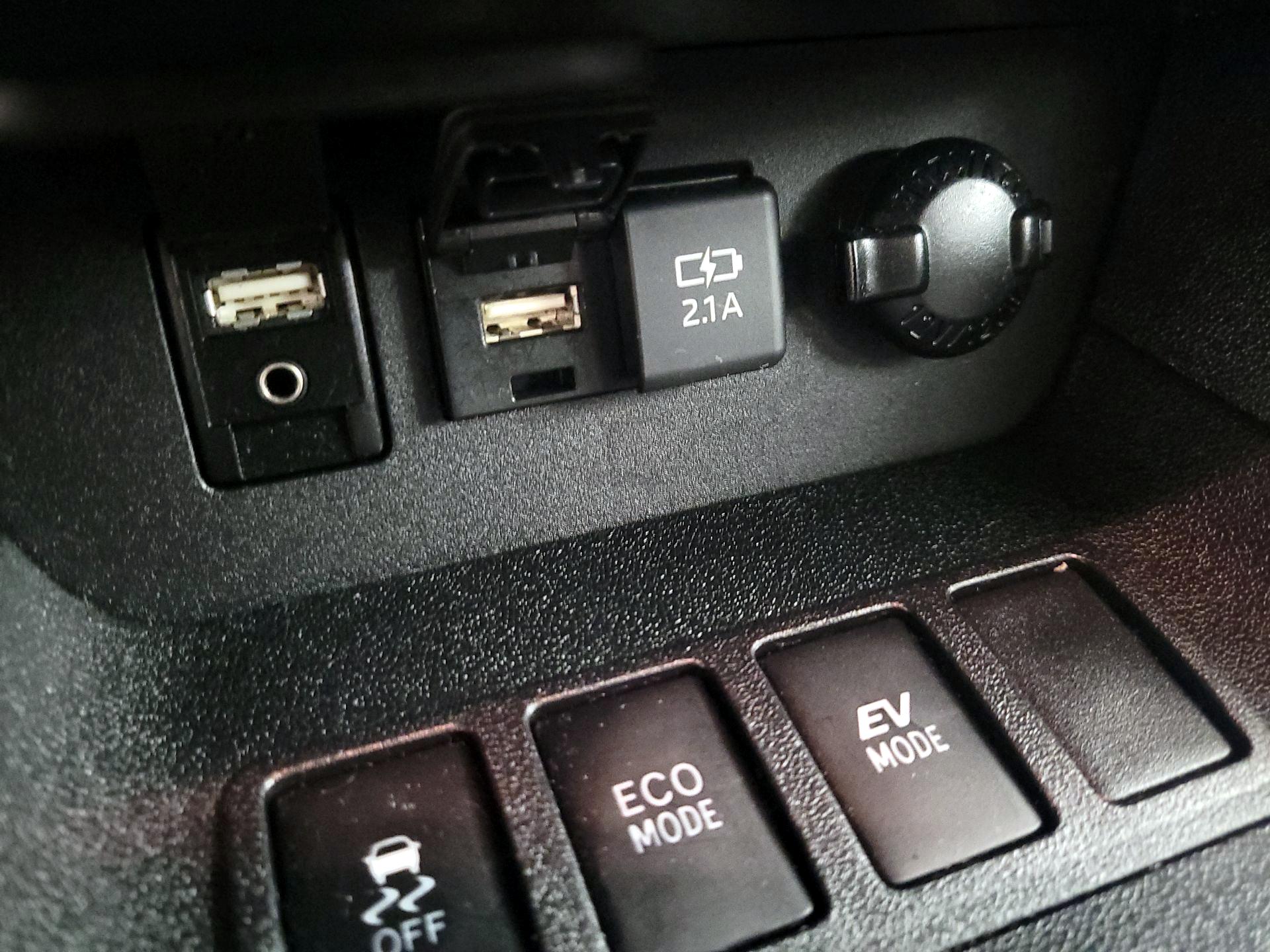 Thumbnail: 2019 Toyota Highlander - 19