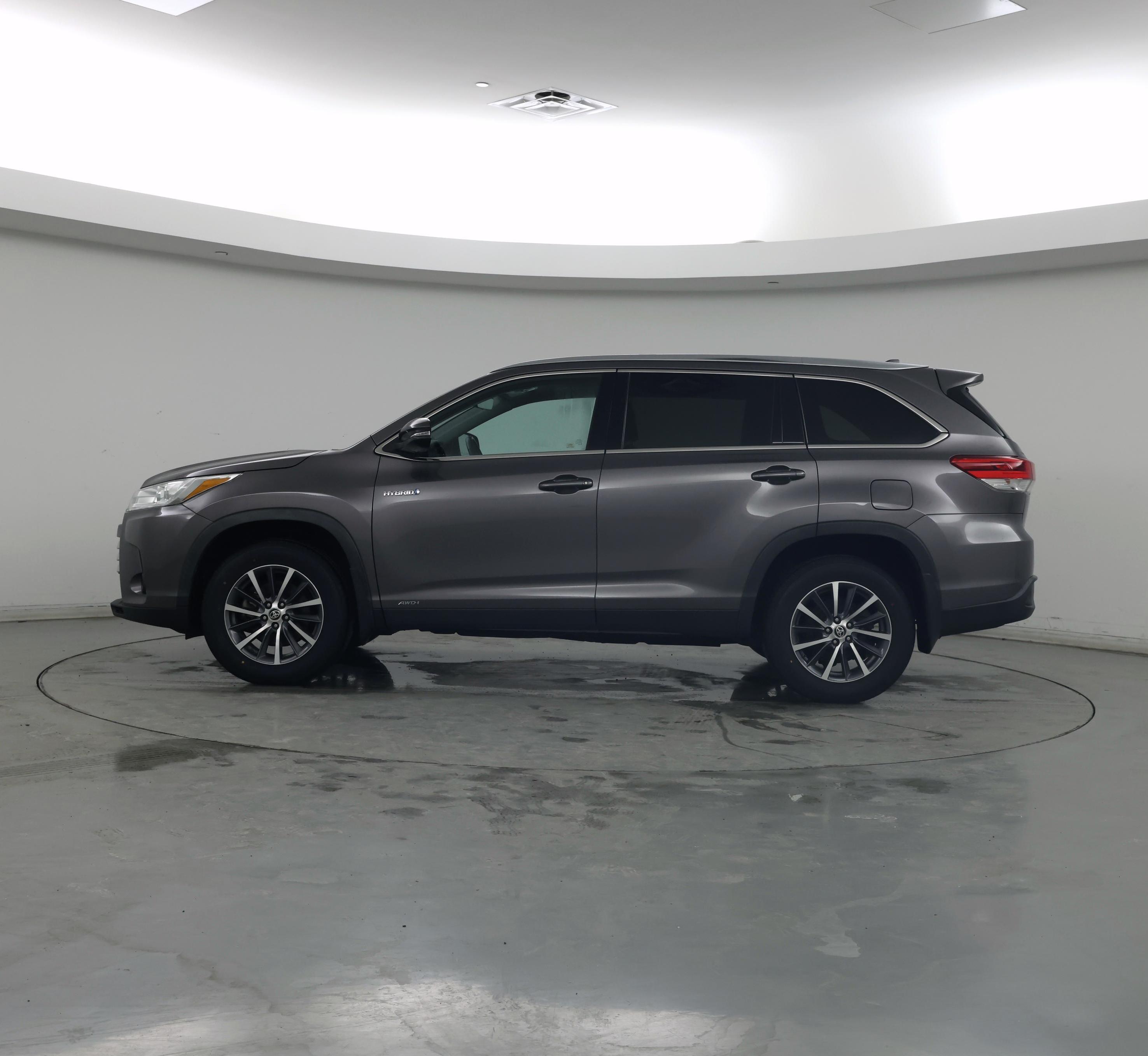 Thumbnail: 2019 Toyota Highlander - 3