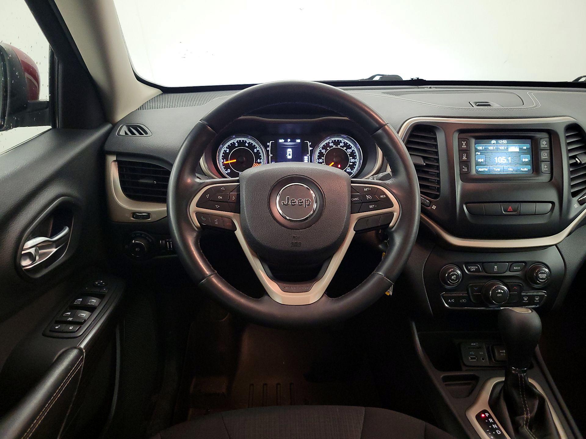 Thumbnail: 2015 Jeep Cherokee - 10