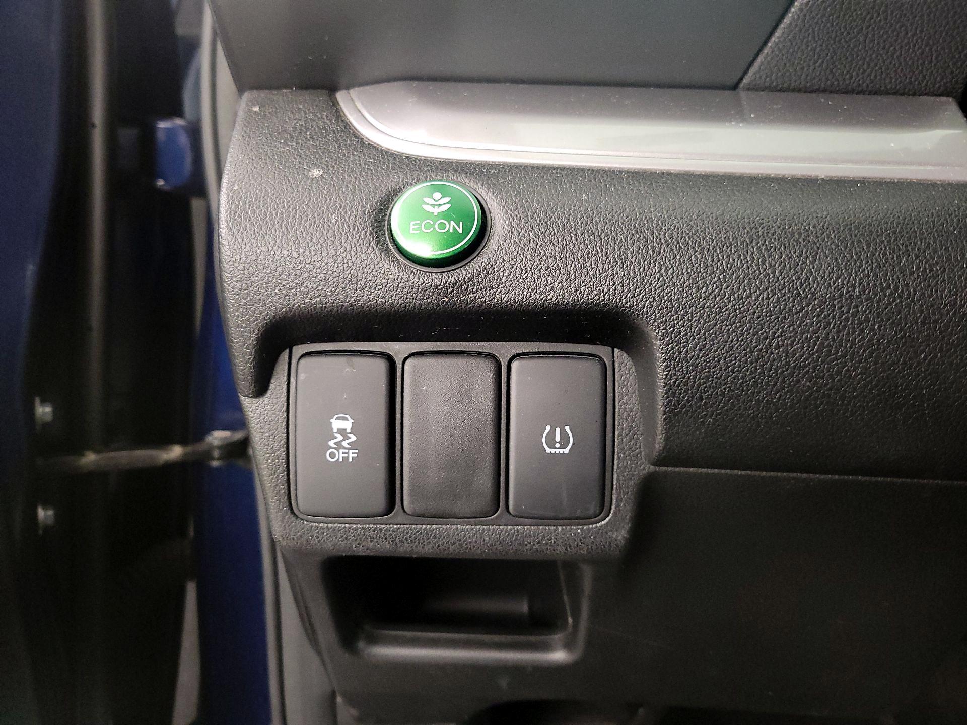 Thumbnail: 2015 Honda CR-V - 13