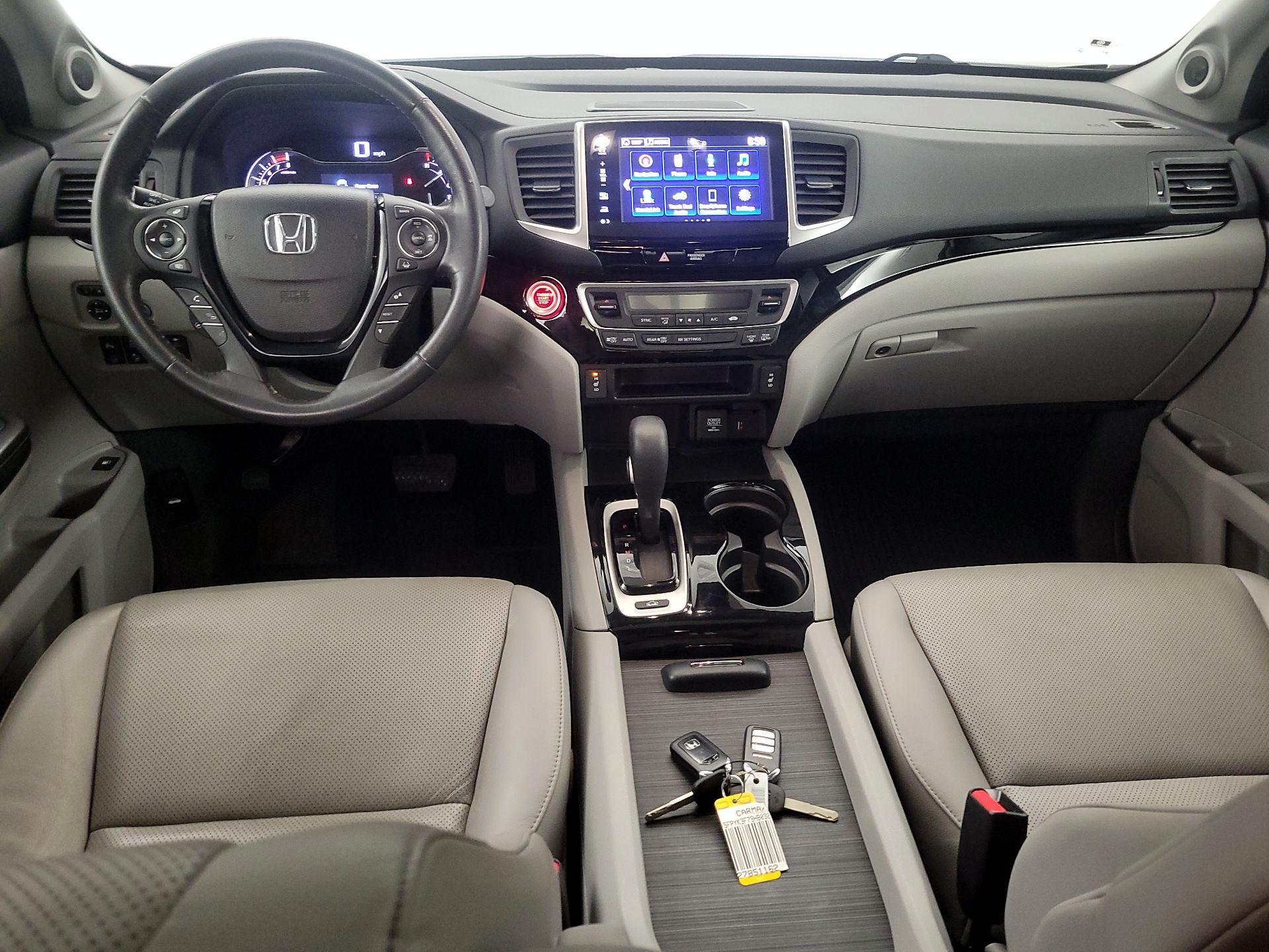 Thumbnail: 2017 Honda Ridgeline - 9